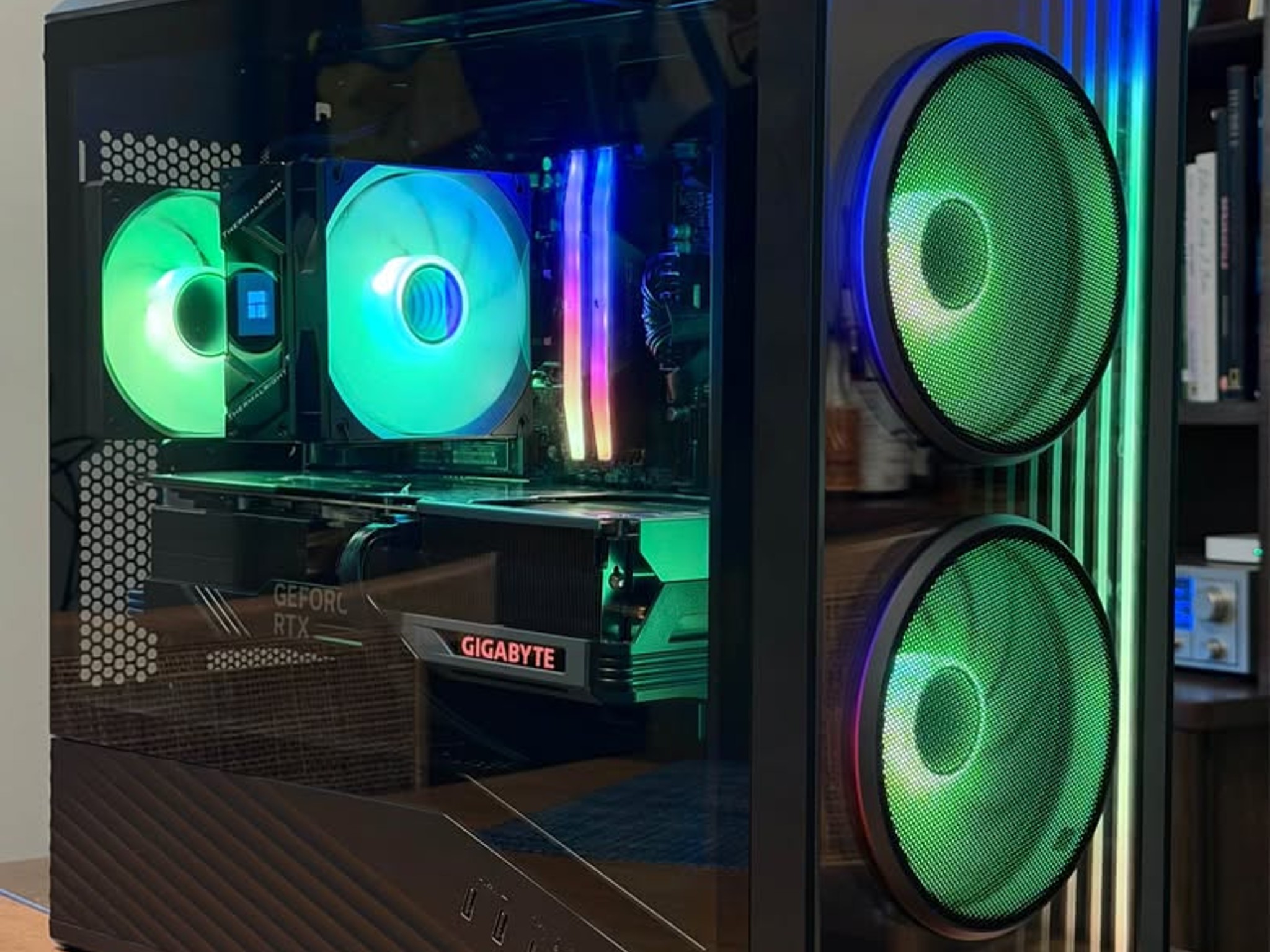 RTX 4080 Gaming PC 🔥 Ryzen X3D • 32GB DDR5 • RGB LCD Build • 1440p/4K Beast