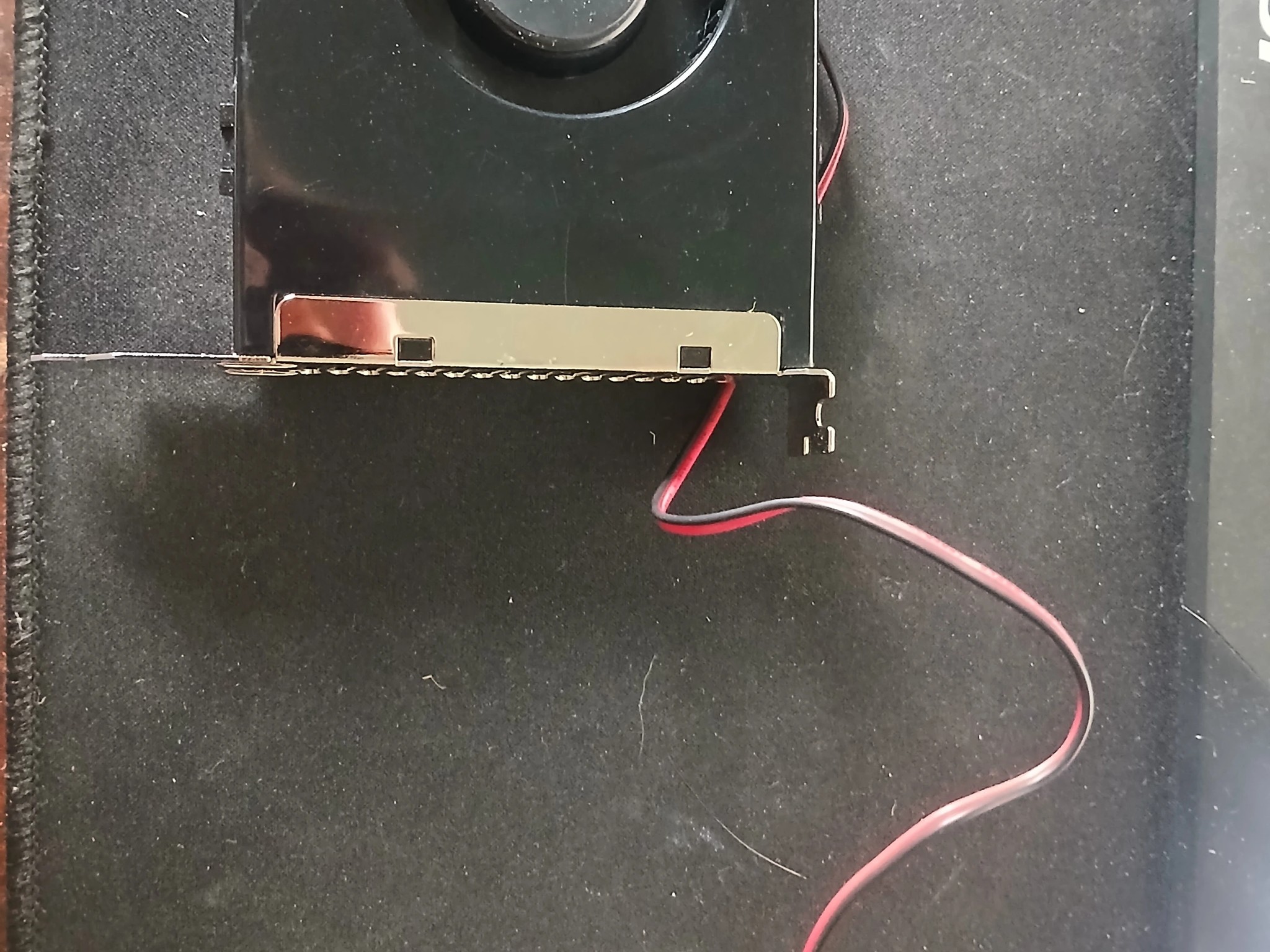 Expansion Slot Rear Exhaust Cooling Fan with LP4 Connector