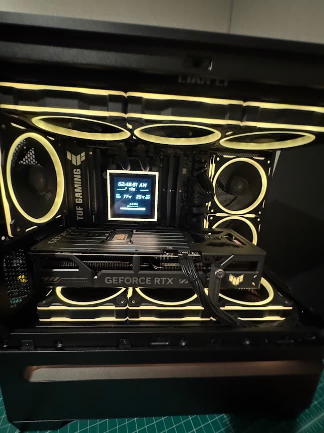 Used in Demo - Well Tested, Works Perfectly: Lian Li Hydroshift II LCD-S 360N