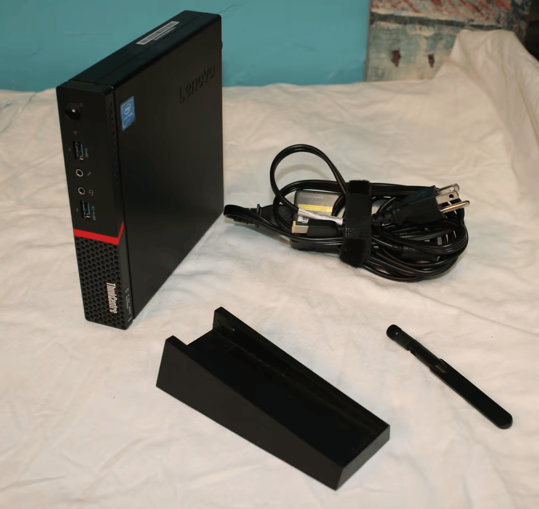 Lenovo ThinkCentre M600 8GB Mini PC Retro Gaming Emulation 120GB SSD Win10 Pro
