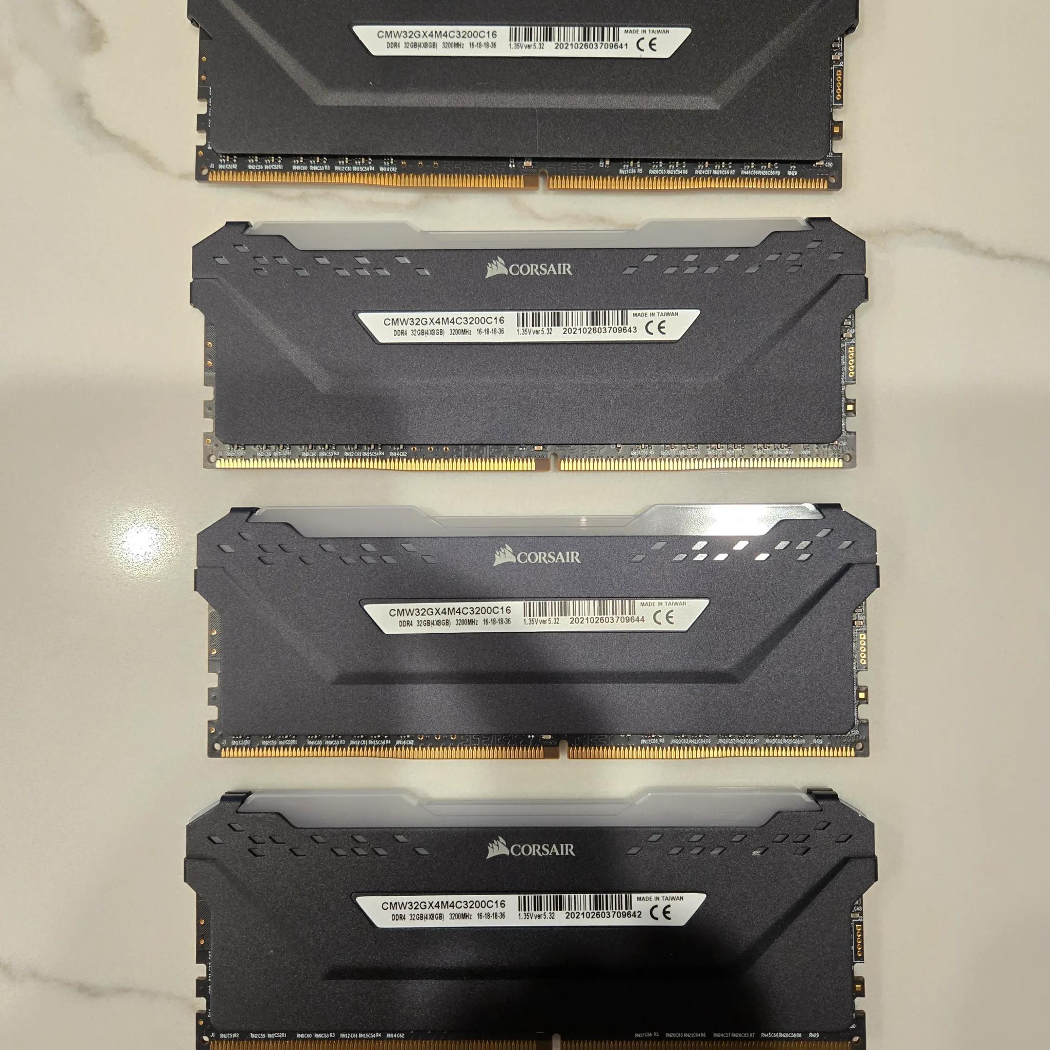 Corsair Vengeance RGB Pro 32GB (4x8GB) DDR4 3200MHz C16 (3200 MHz)