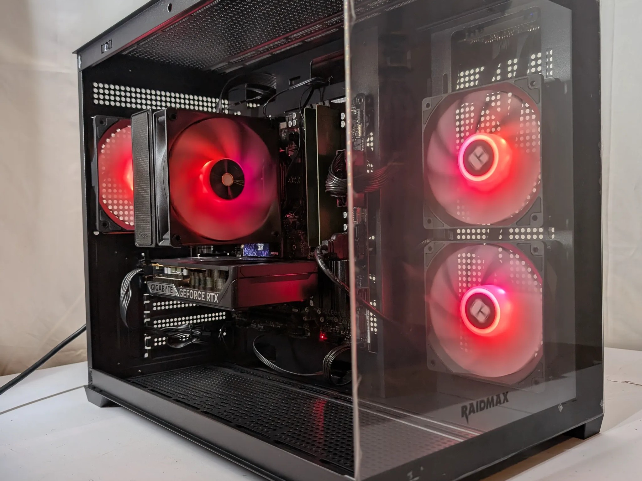AM5 BEAST | RTX 5060 | RYZEN 5 7600X | 16GB DDR5 | 500GB NVME