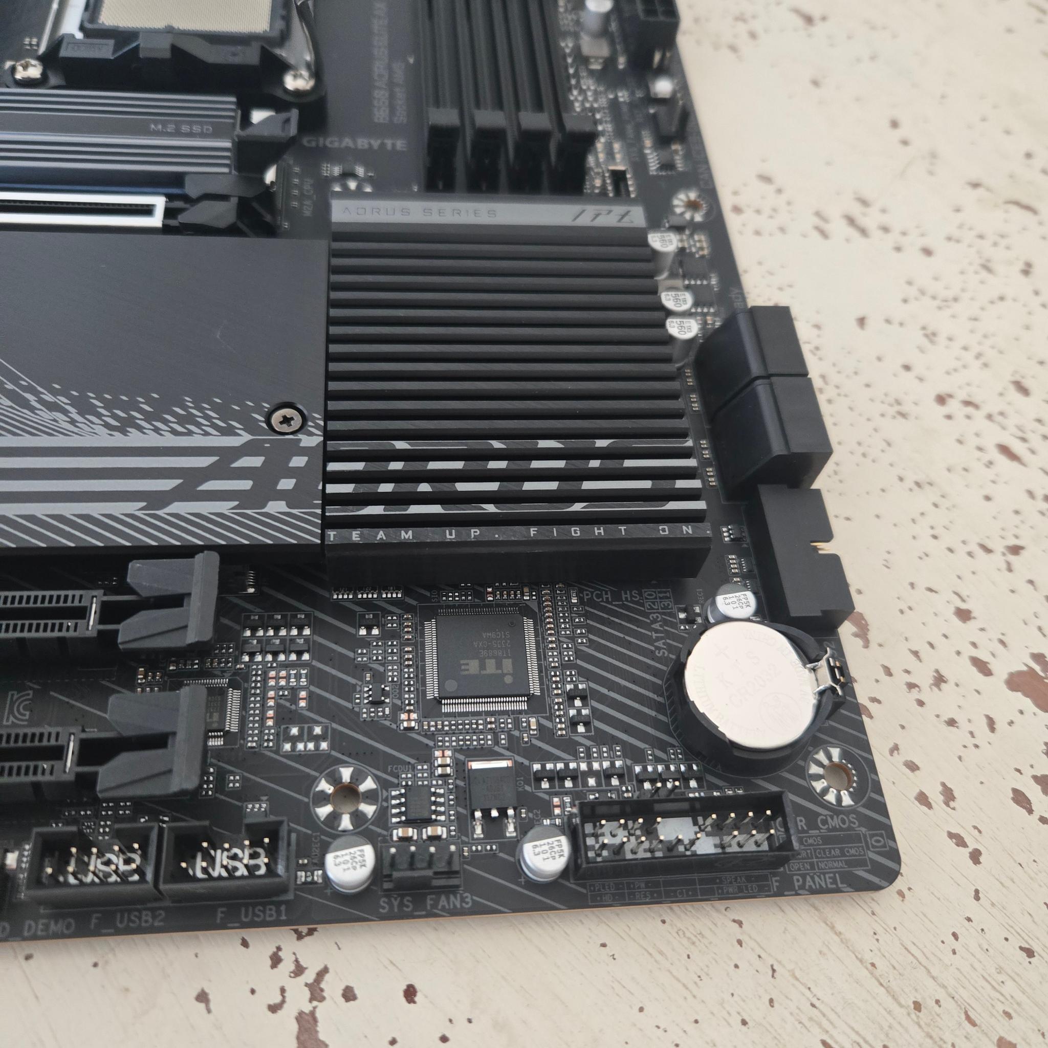 Gigabyte B650 Aorus Elite AX