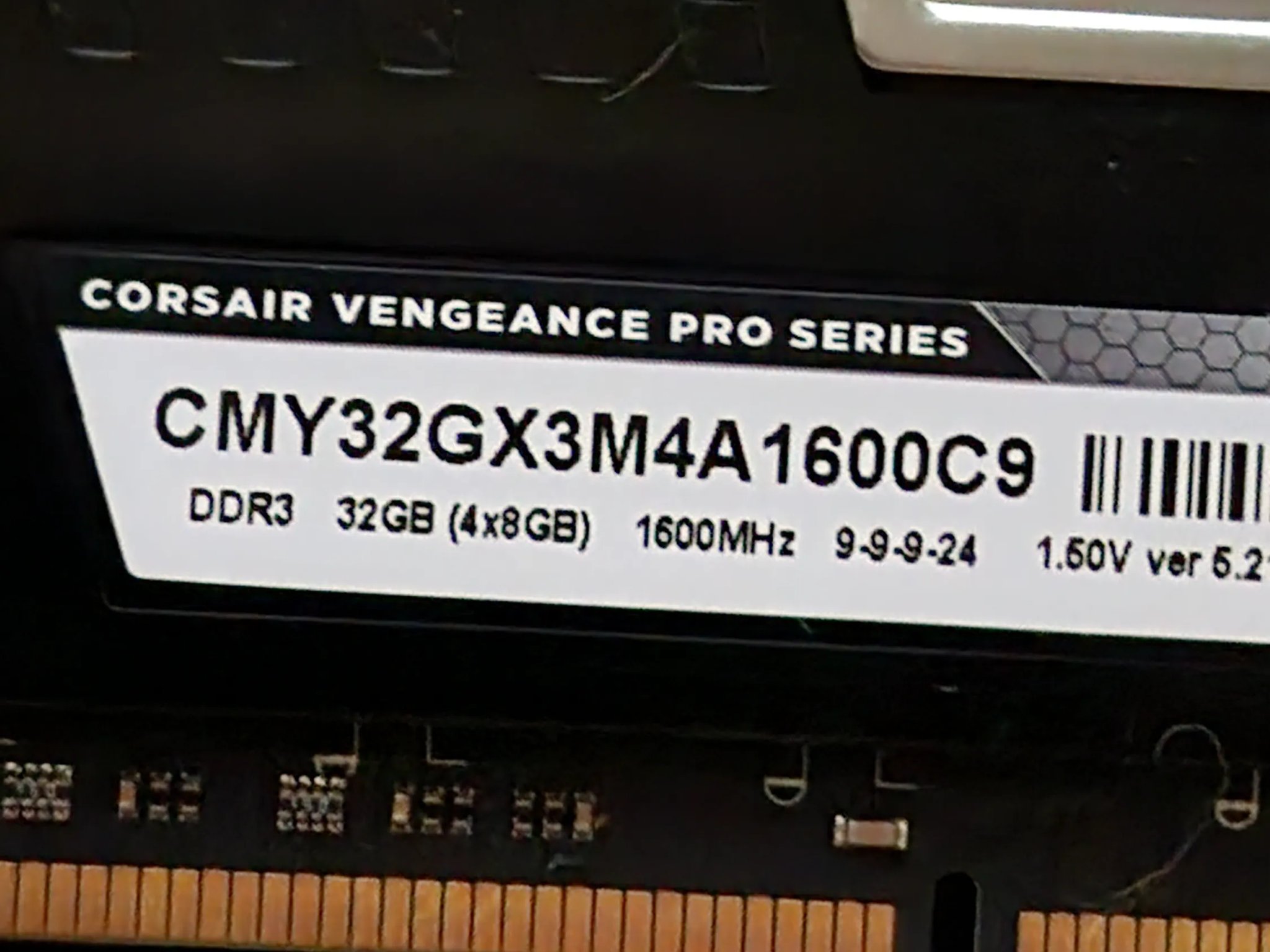 Corsair Vengeance Pro 32gb (4x8gb) 1600hz 9 -9 -9 -24