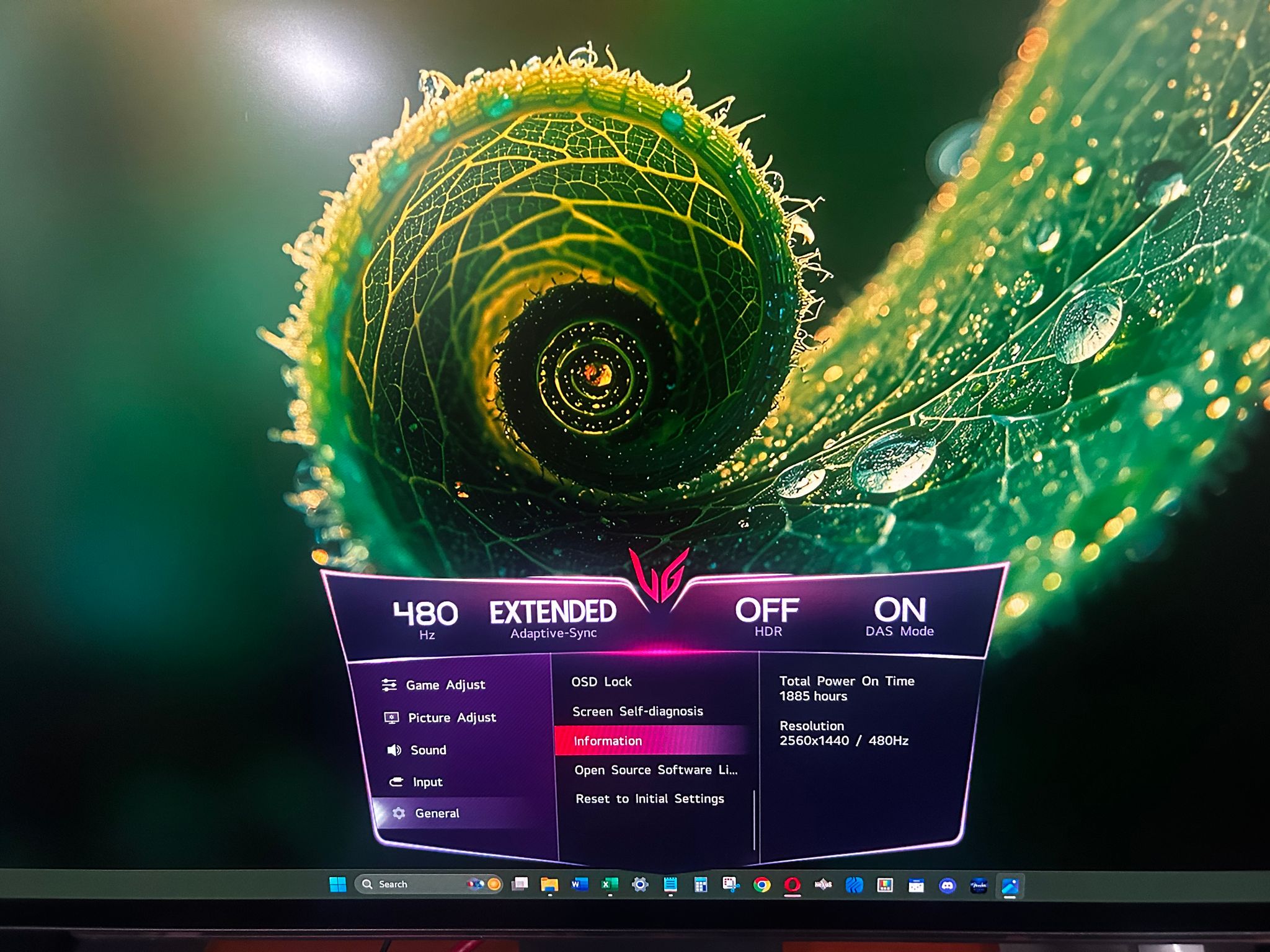 LG UltraGear OLED 27” (480hz Refresh Rate) 2560x1440 (2K) Resolution Gaming Monitor (27GX790A-B)