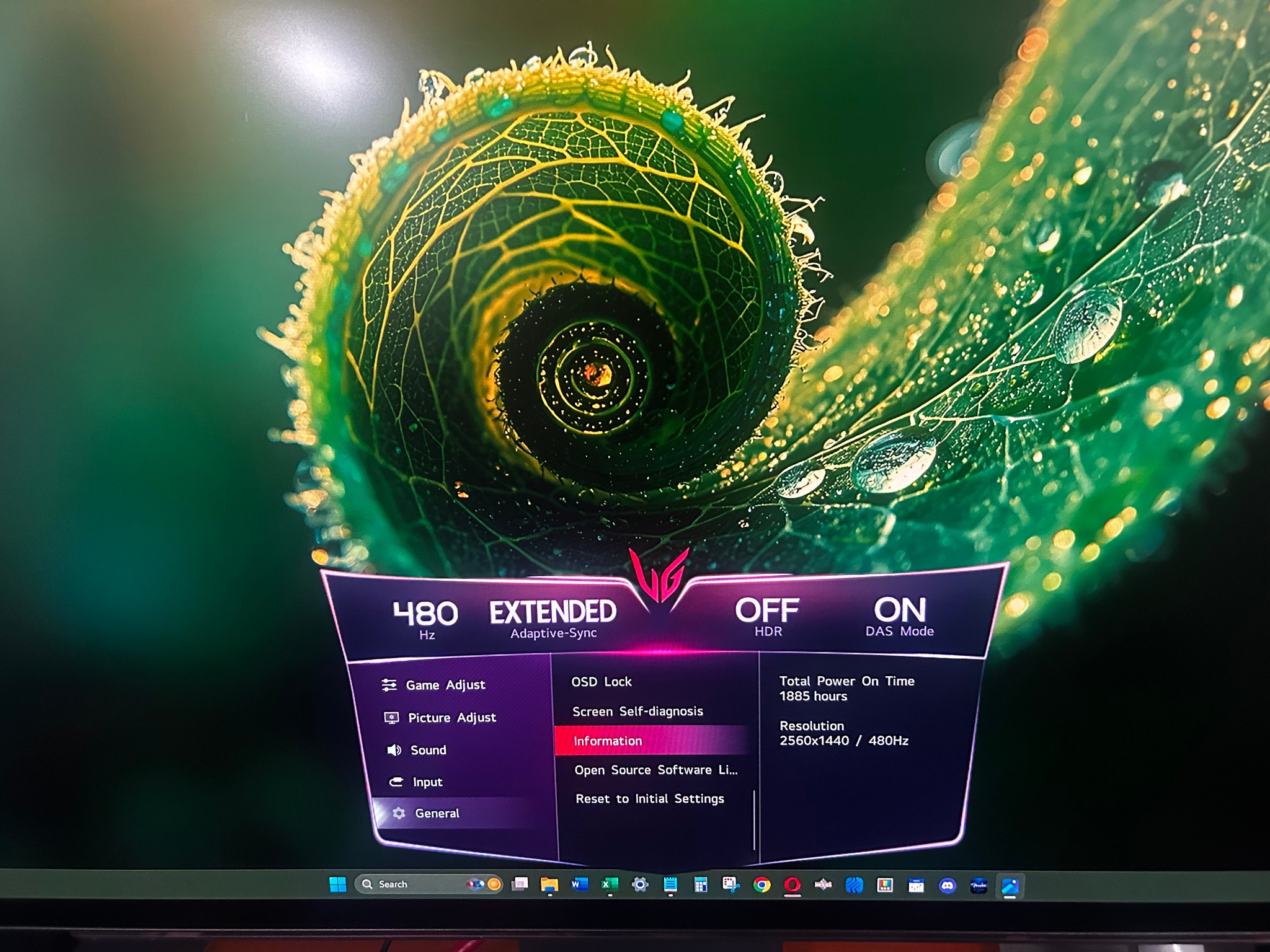 LG UltraGear OLED 27” (480hz Refresh Rate) 2560x1440 (2K) Resolution Gaming Monitor (27GX790A-B)