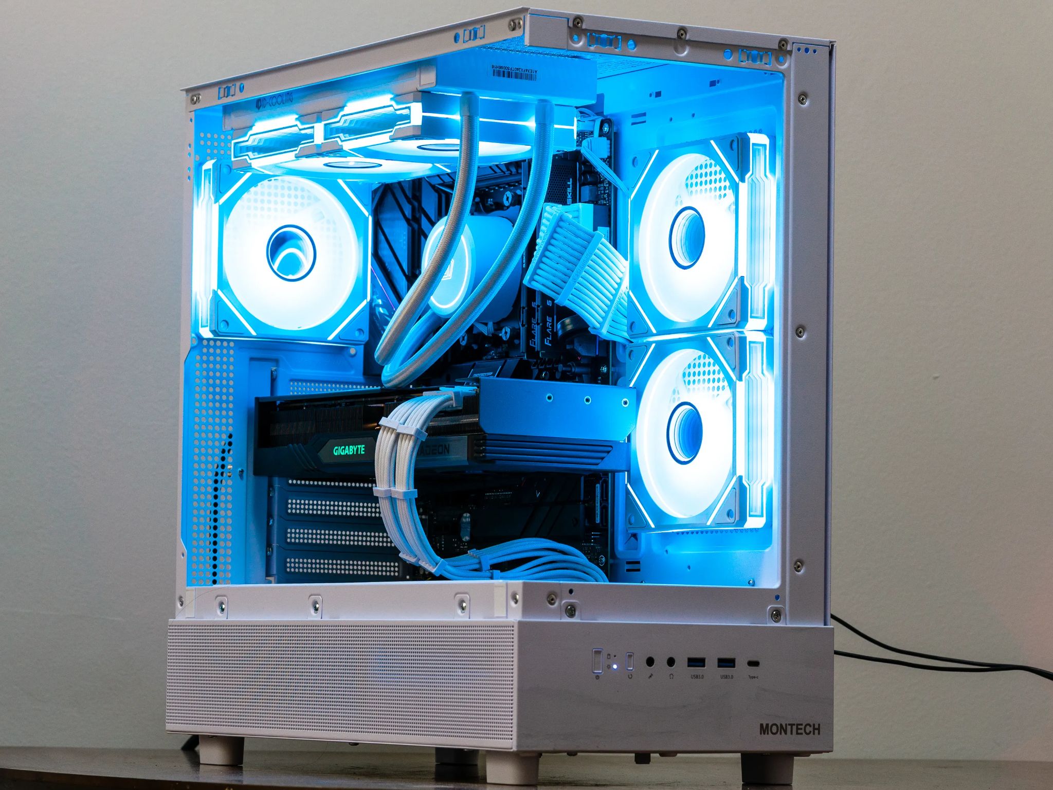 ❄️1440p/4K Streaming & Gaming BEAST❄️ RX 7800XT| Ryzen 5 7600X| AM5| 32GB DDR5| 1TB M.2| WiFi
