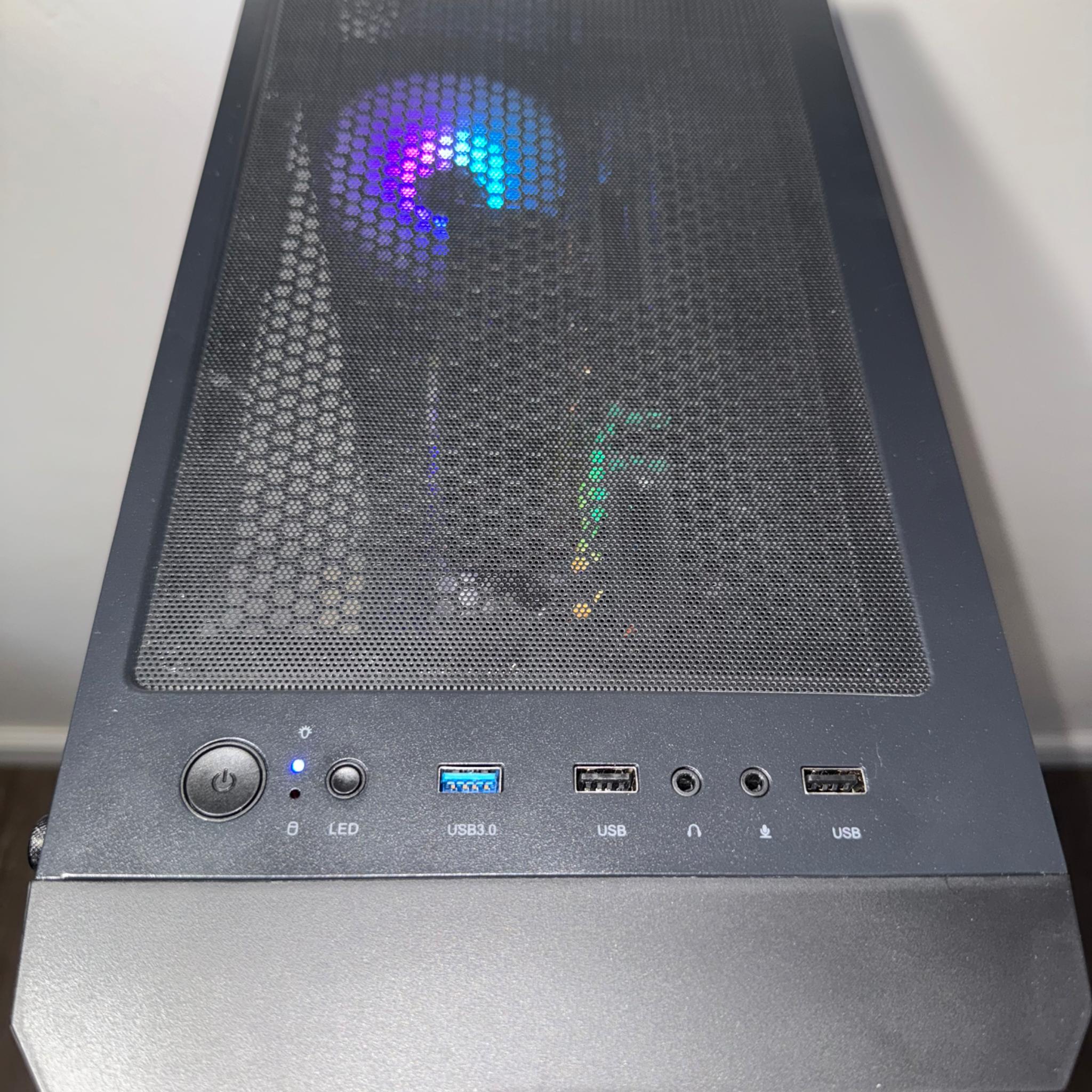 Ryzen 7 | RTX 2080 Super | 32GB Ram |256GB SSD+1TB HDD