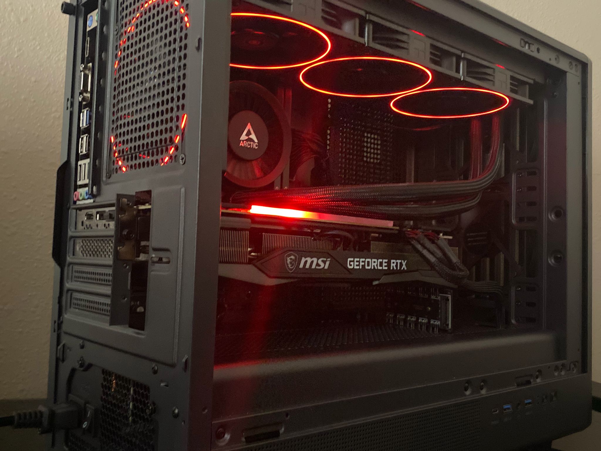 HIGH/MID RANGE WATER COOLED PC |RTX 3070 TRIO| RYZEN 7 3700X|