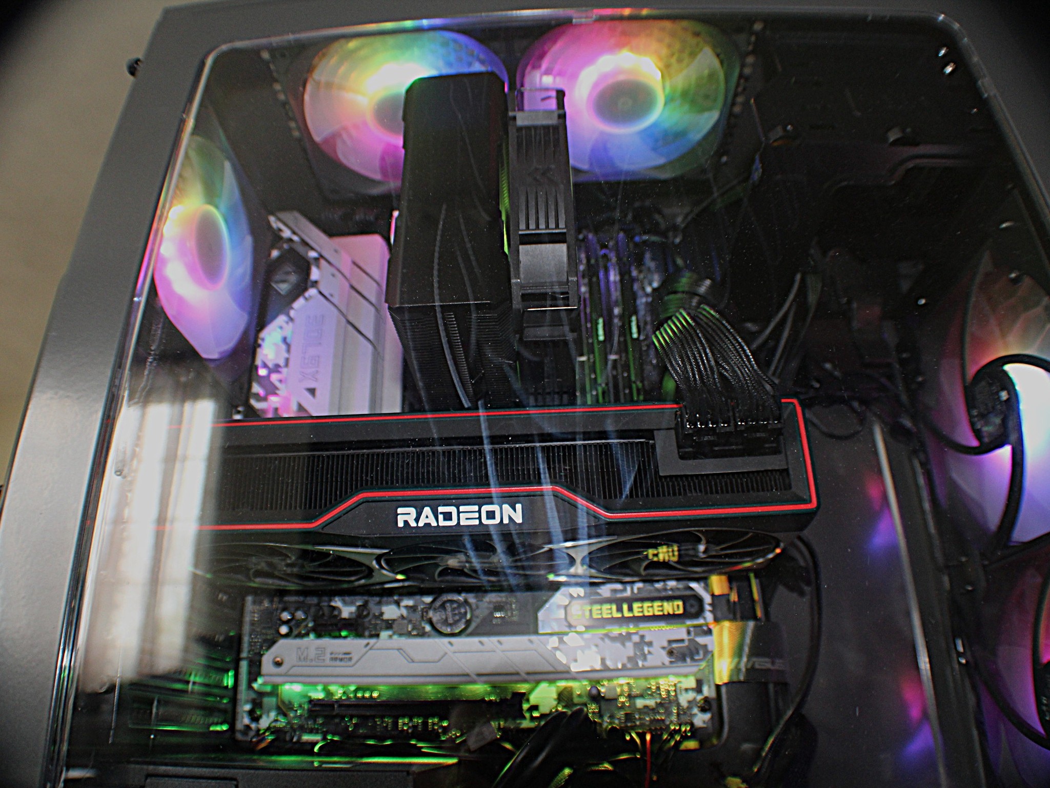 X670E Steel Legend / Ryzen 9 7900x / Radeon RX 6900XT
