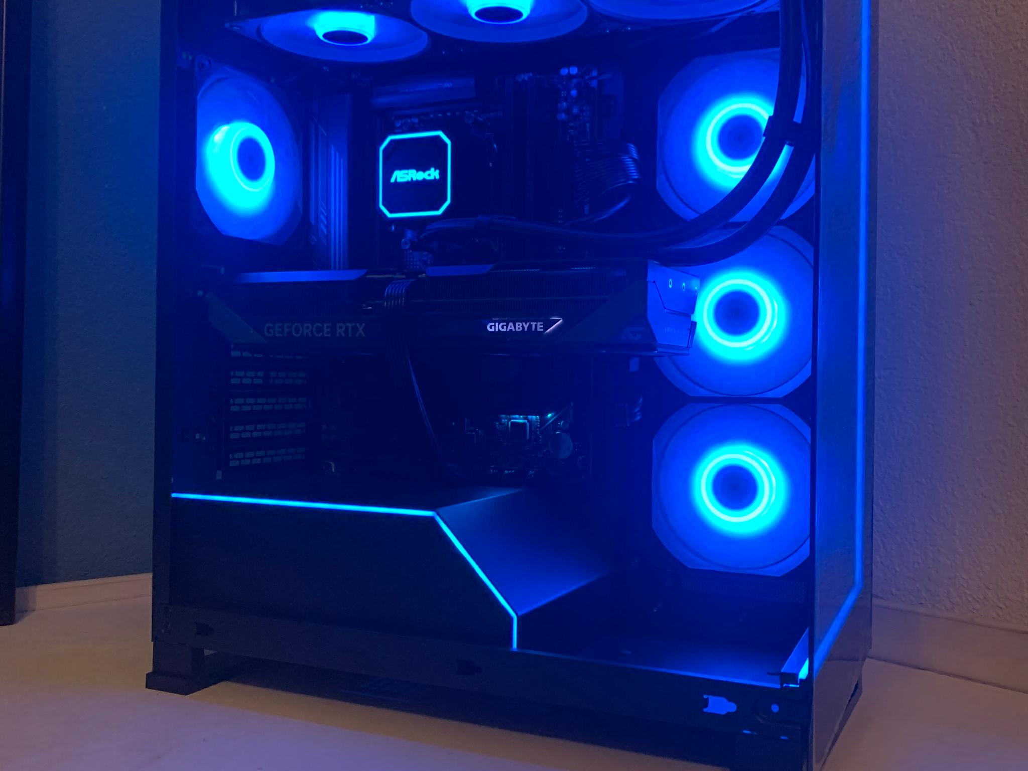 1440p Ultra | 32GB DDR5 @6400 MT/s | R7 7800x3D | RTX 5070 12GB | 1 TB SSD | 850W