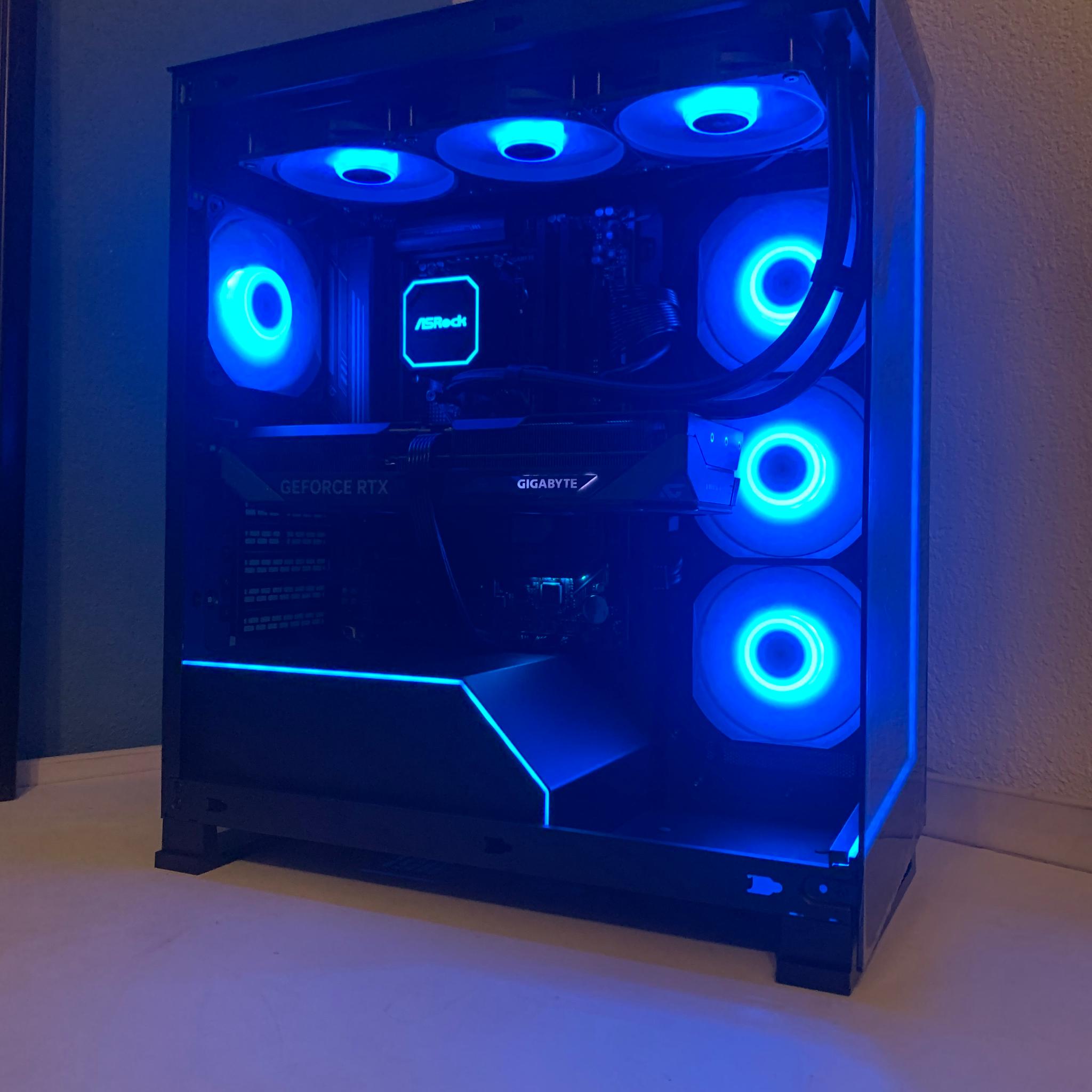 1440p Ultra | 32GB DDR5 @6400 MT/s | R7 7800x3D | RTX 5070 12GB | 1 TB SSD | 850W