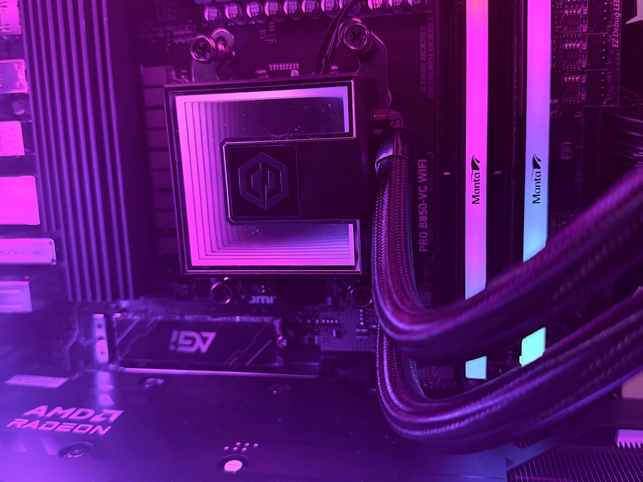 🩶🐍"Silver Serpent"🐍🩶| 1440p/4k Gaming | RX 9070XT | Ryzen 7 7800x3d | 32gb DDR5 | 2tb SSD | WiFi