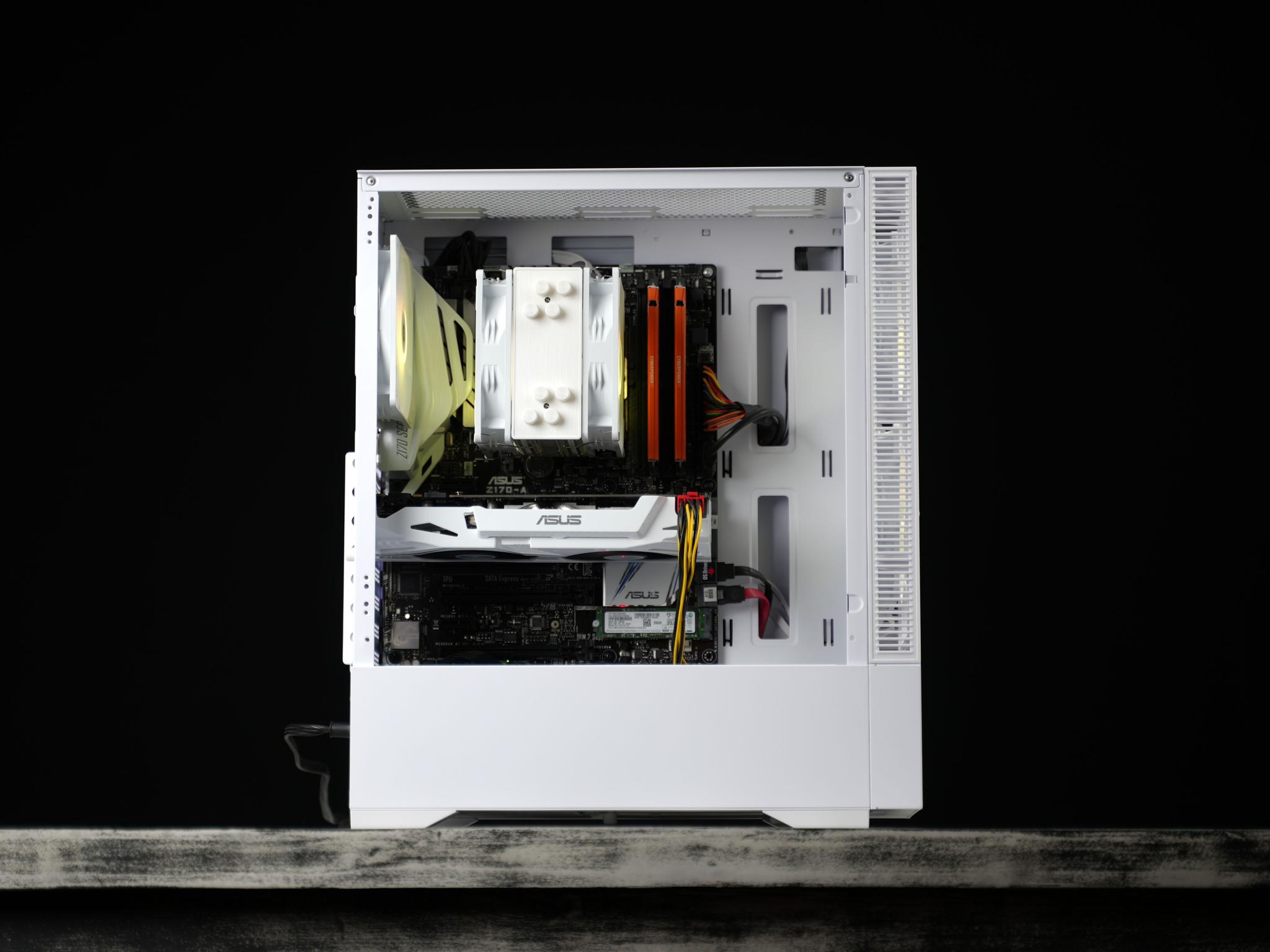 \ SG-01 / GTX 1070 Intel Core i7 7700 1.3TB 16GB Windows 11 Gaming PC