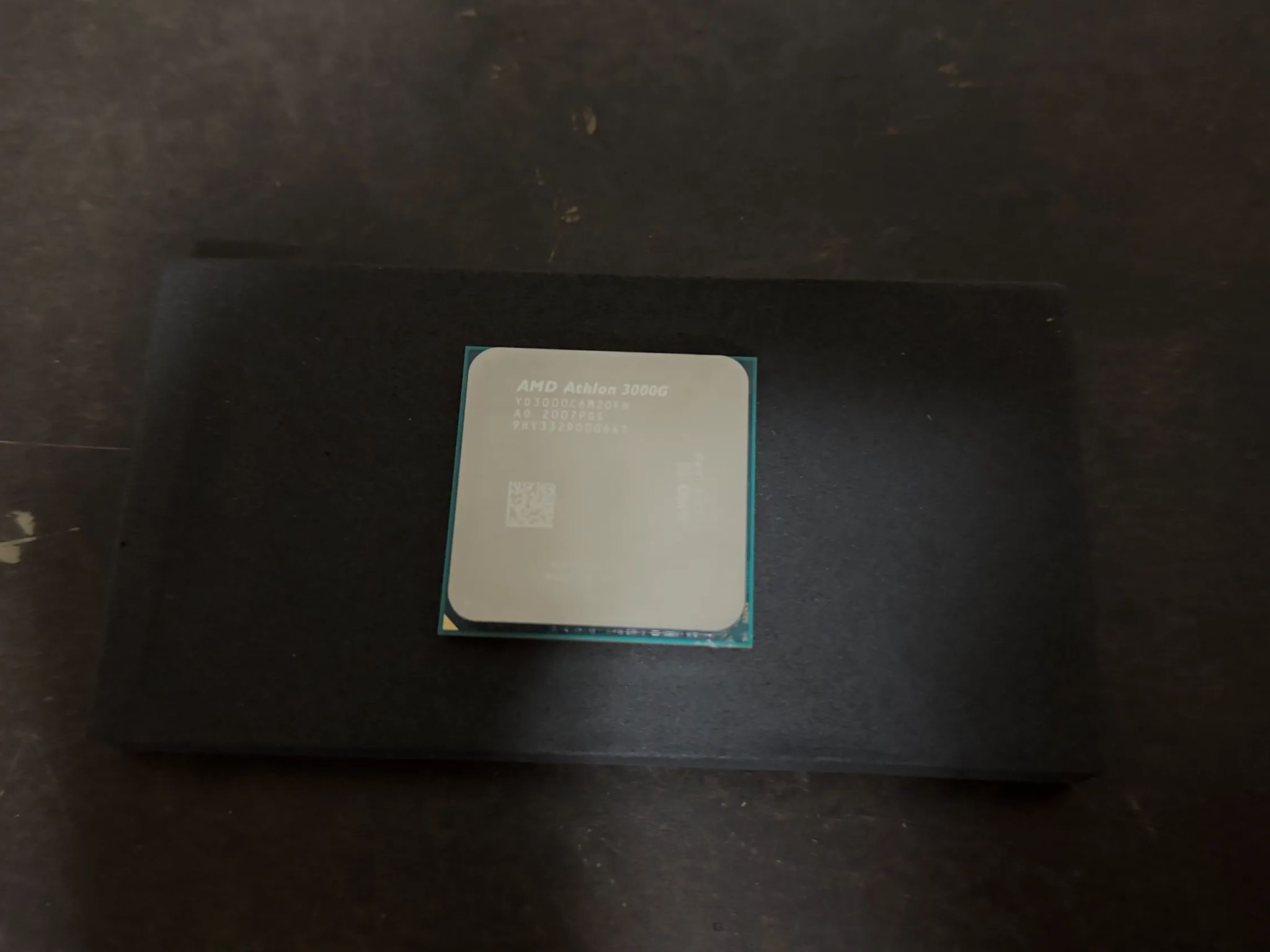 AMD ATHLON 3000G