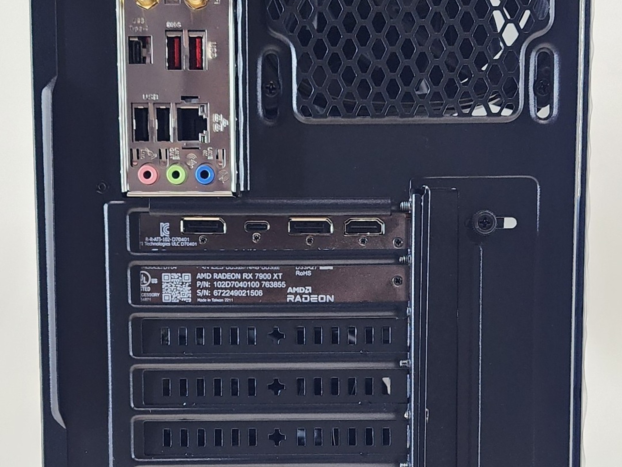 Gaming PC Ryzen 7 7700 32GB RAM 2TB SSD RX 7900 XT 20GB Windows 11 Computer