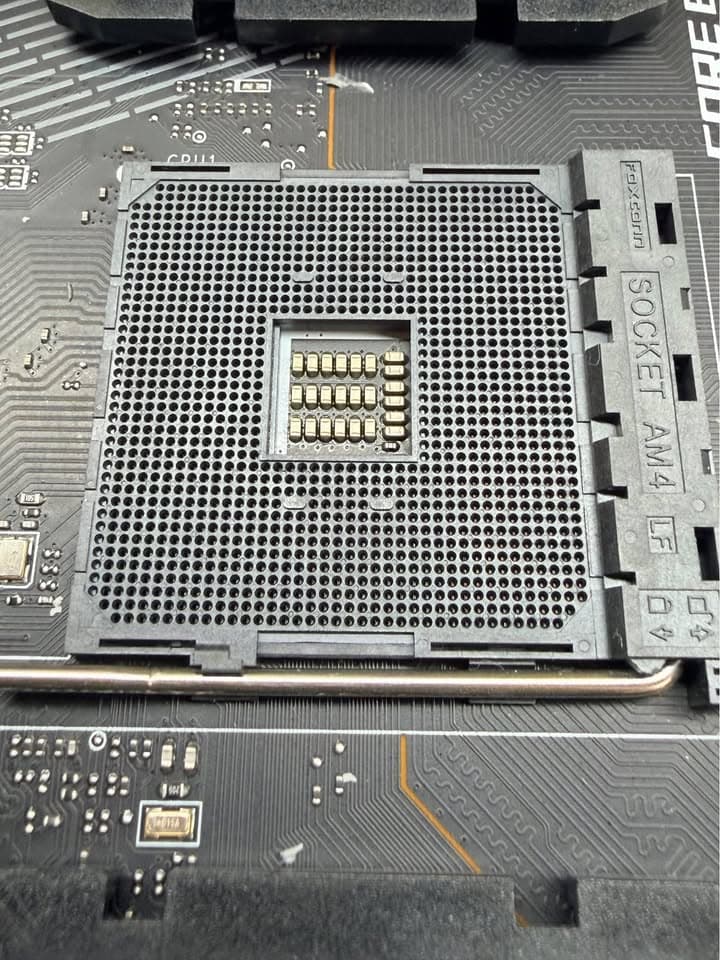 MSI MPG X570 Gaming Pro Carbon WiFi AM4 ATX Motherboard