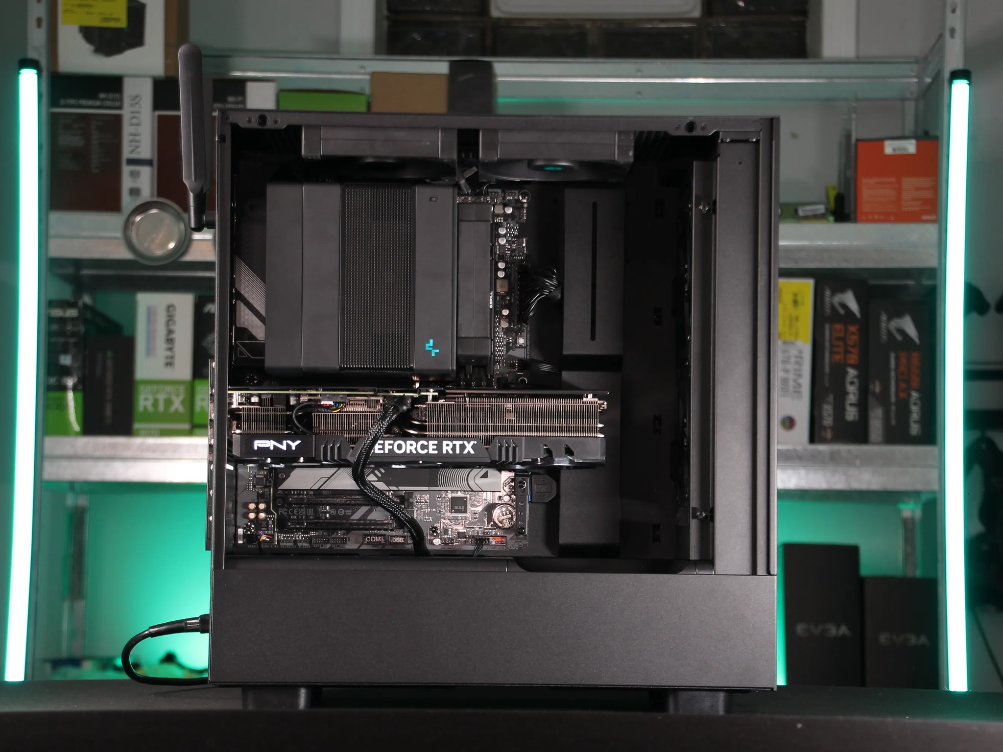 comm.004 // Ryzen 7 7800X3D, RTX 4070 Ti SUPER // High-End Gaming PC