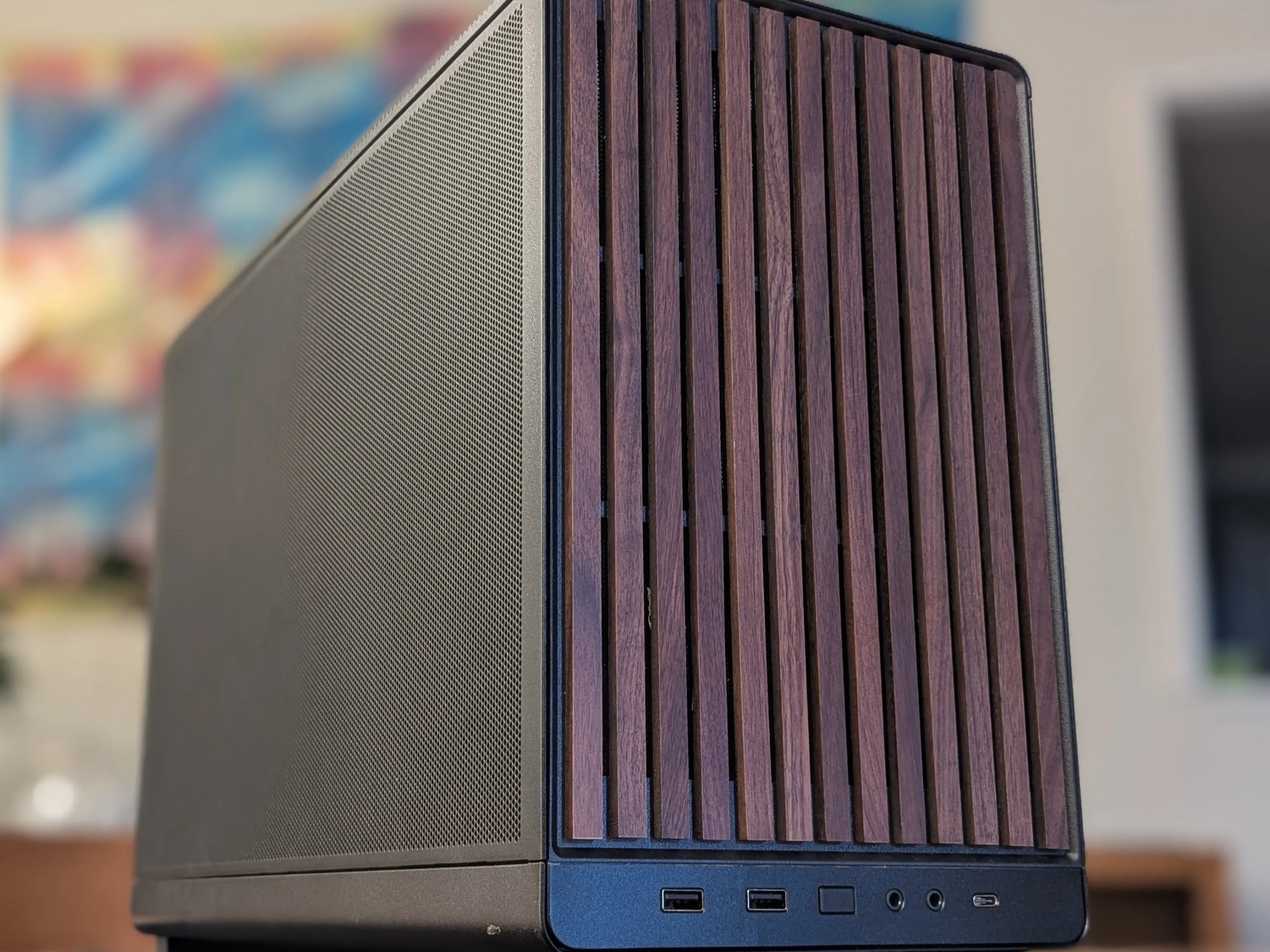 TimberTech – 3060 Ti / i5-10600KF – 16GB RAM, 1TB NVMe – Stylish Wood-Panel MicroATX