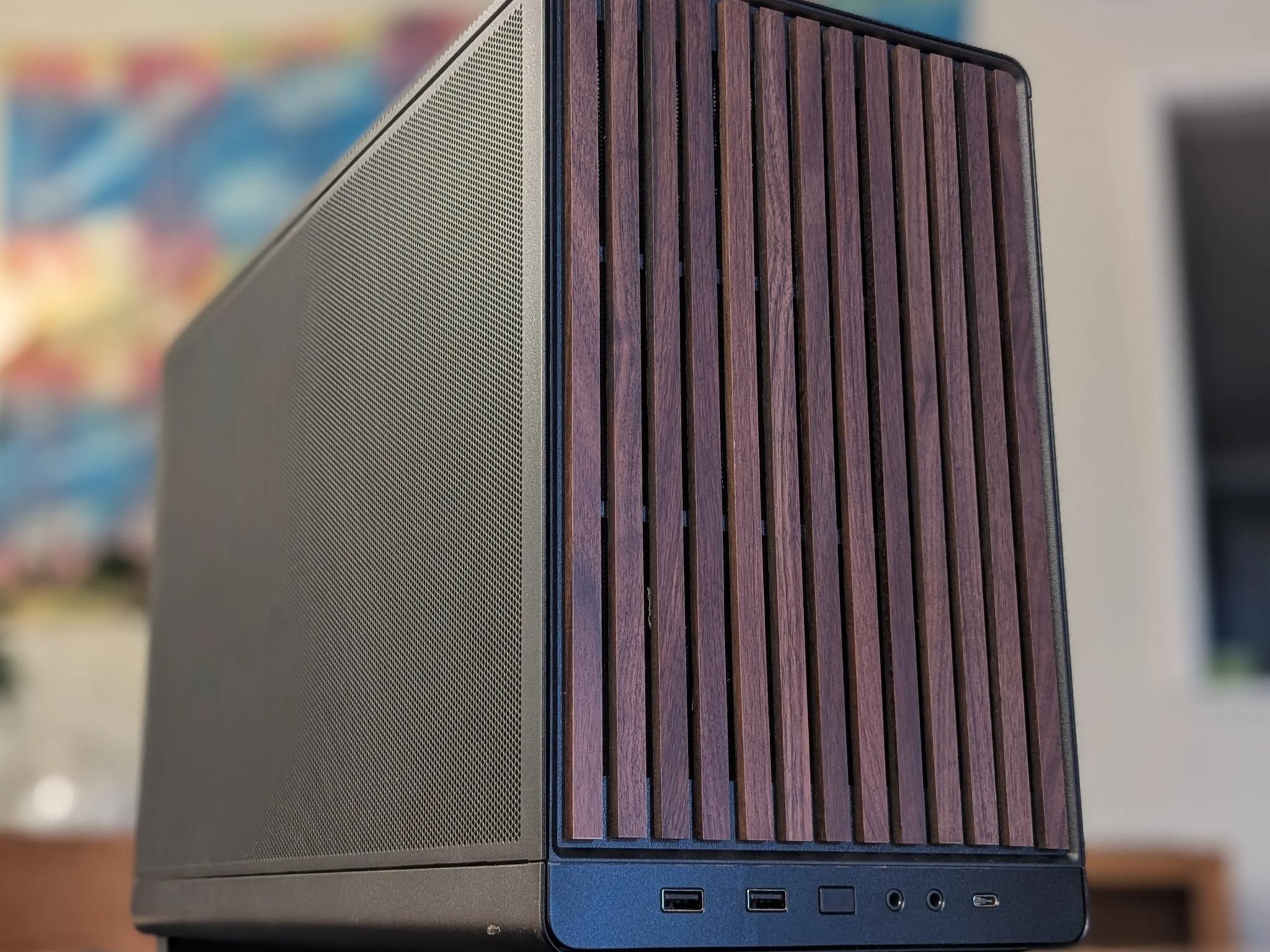 TimberTech – 3060 Ti / i5-10600KF – 16GB RAM, 1TB NVMe – Stylish Wood-Panel MicroATX