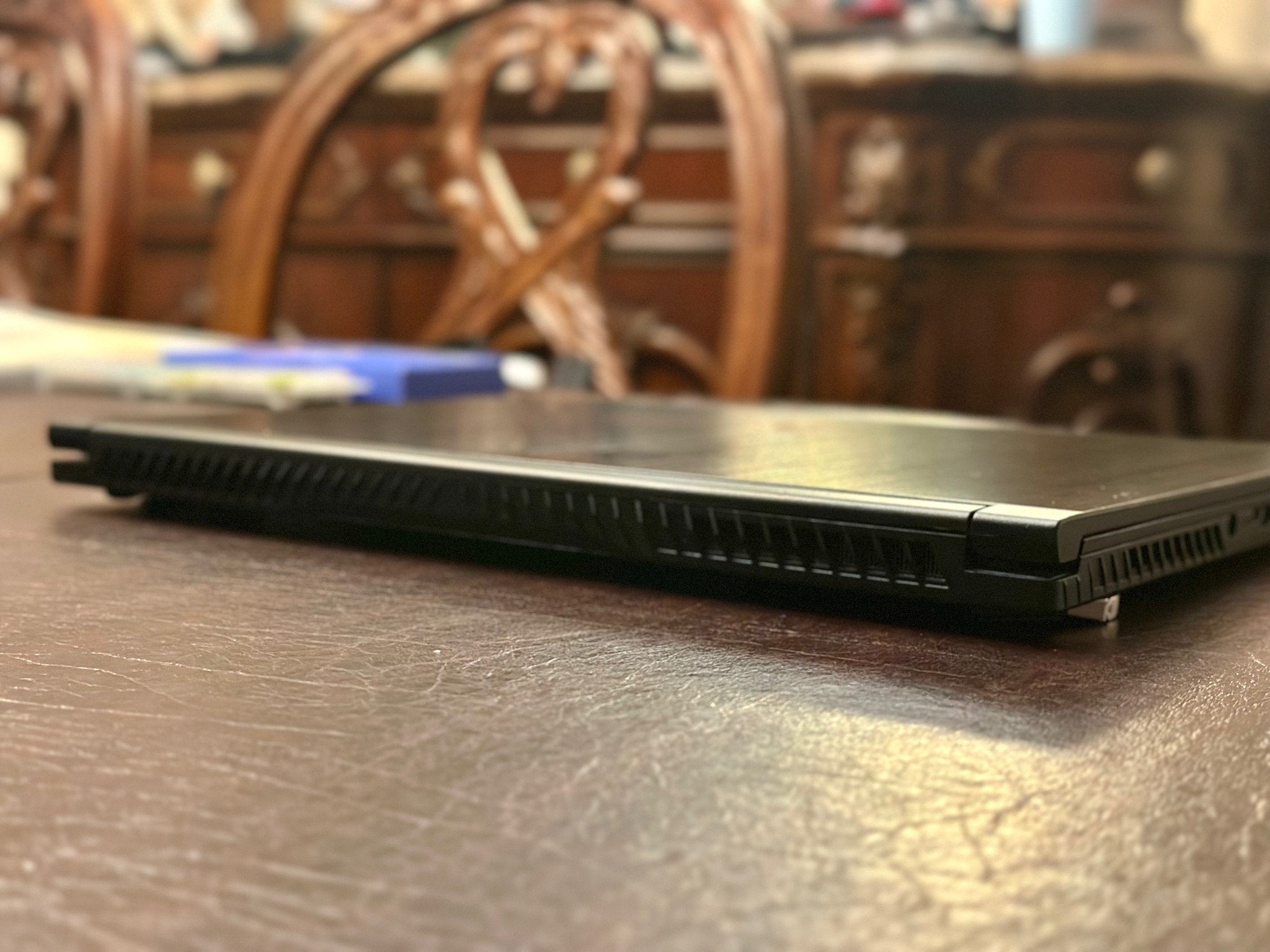 MSI GF65 Thin 10UE-283CA Gaming Laptop Core i5 RTX 3060 16GB w/ Corsair Gaming Mouse and Pad