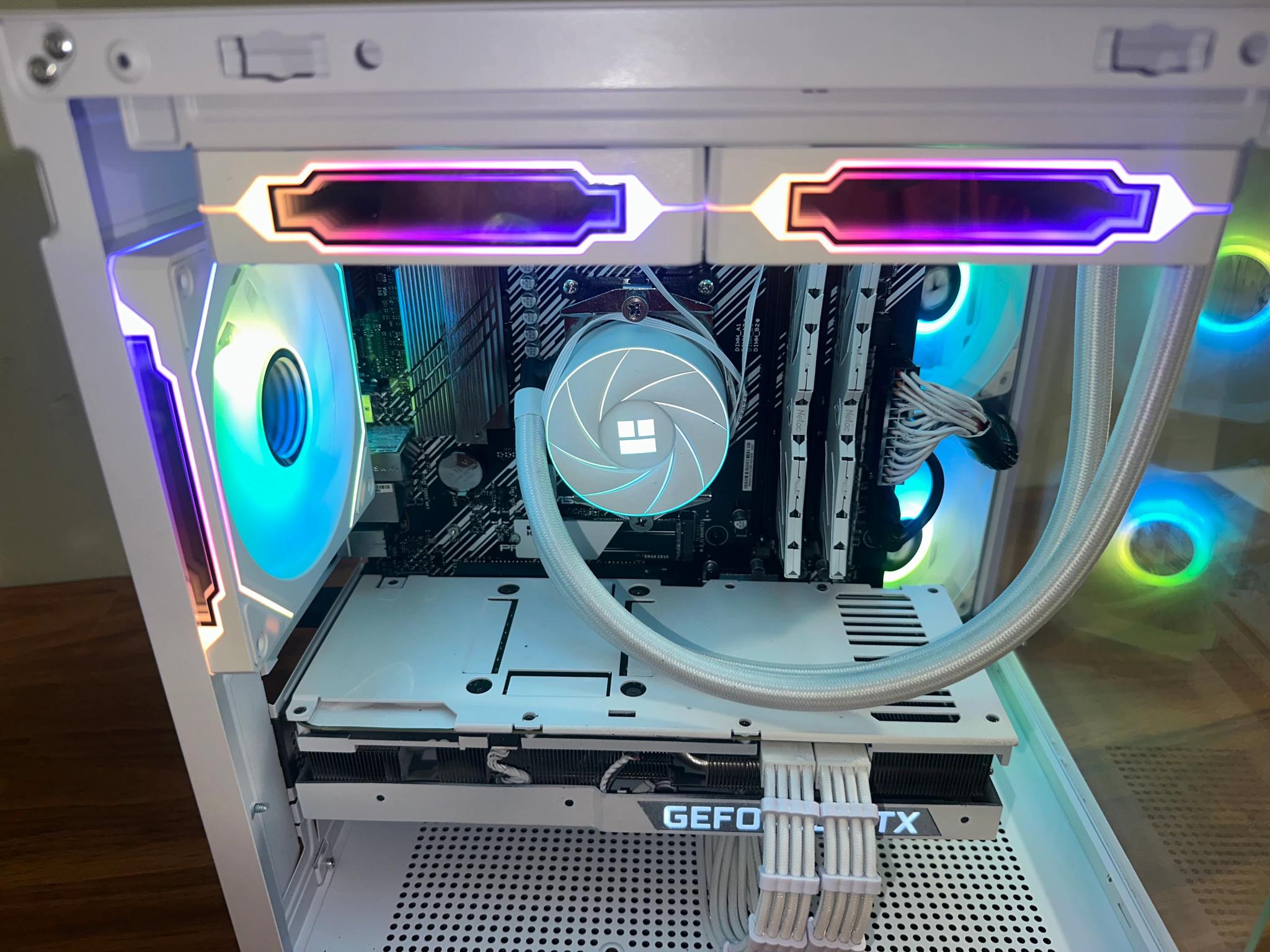 ❄️ Frostbite| RTX 3080 | Ryzen 5 5600X | 32GB | 240mm AIO