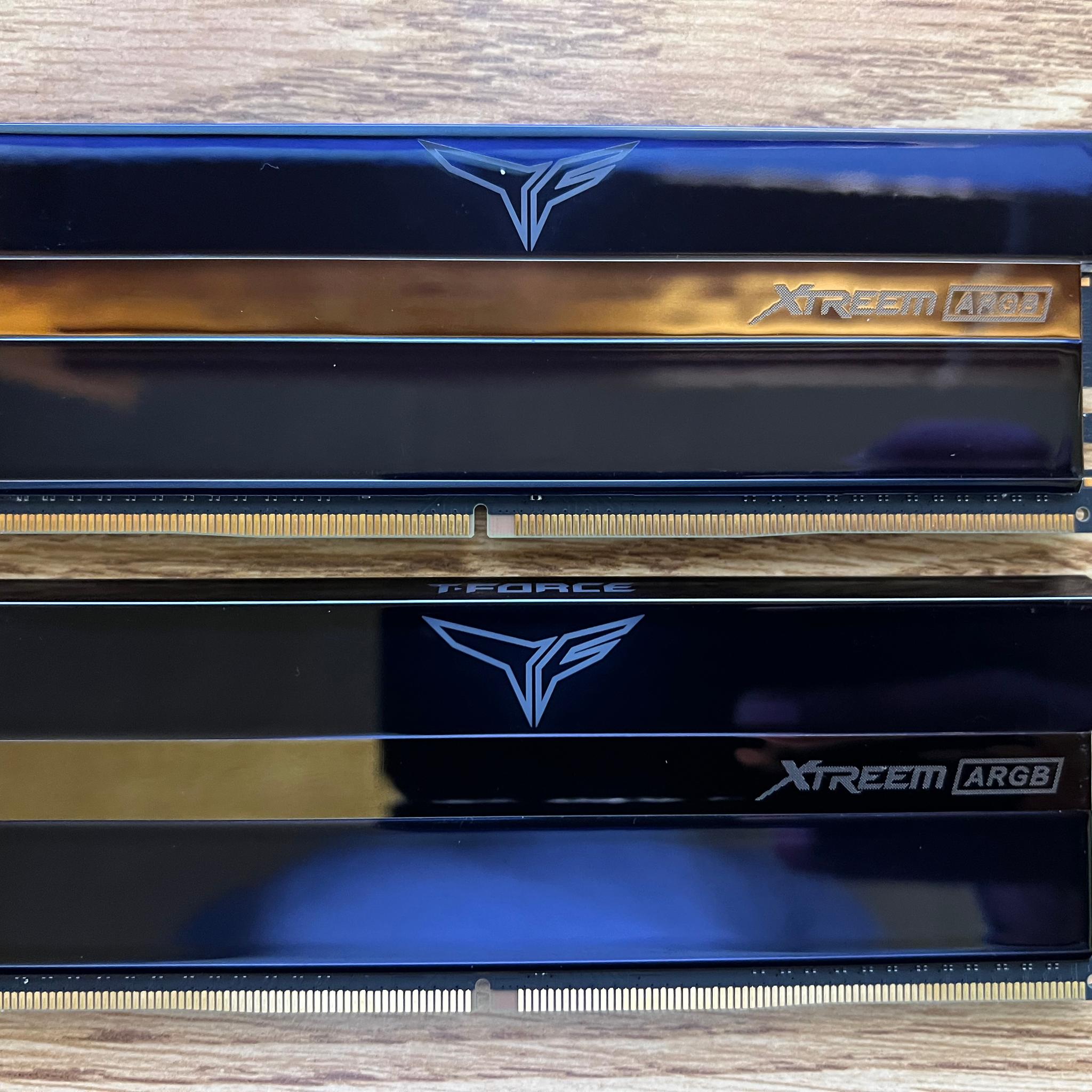 16GB (2x8GB) DDR4-4000MHz CL18 Teamgroup T-Force XTREEM RGB RAM Memory