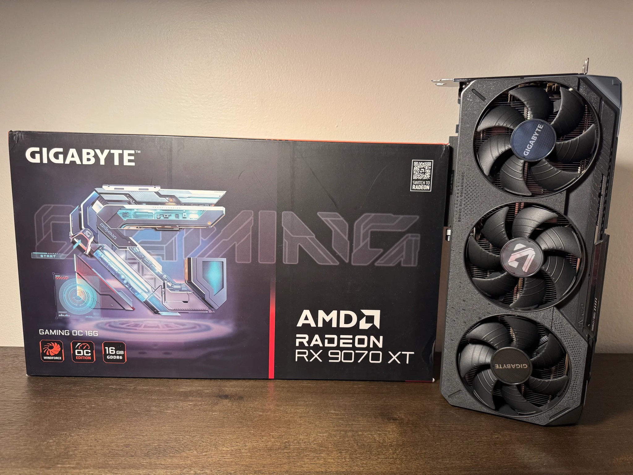 GIGABYTE Gaming Radeon RX 9070 XT 16GB Gaming OC