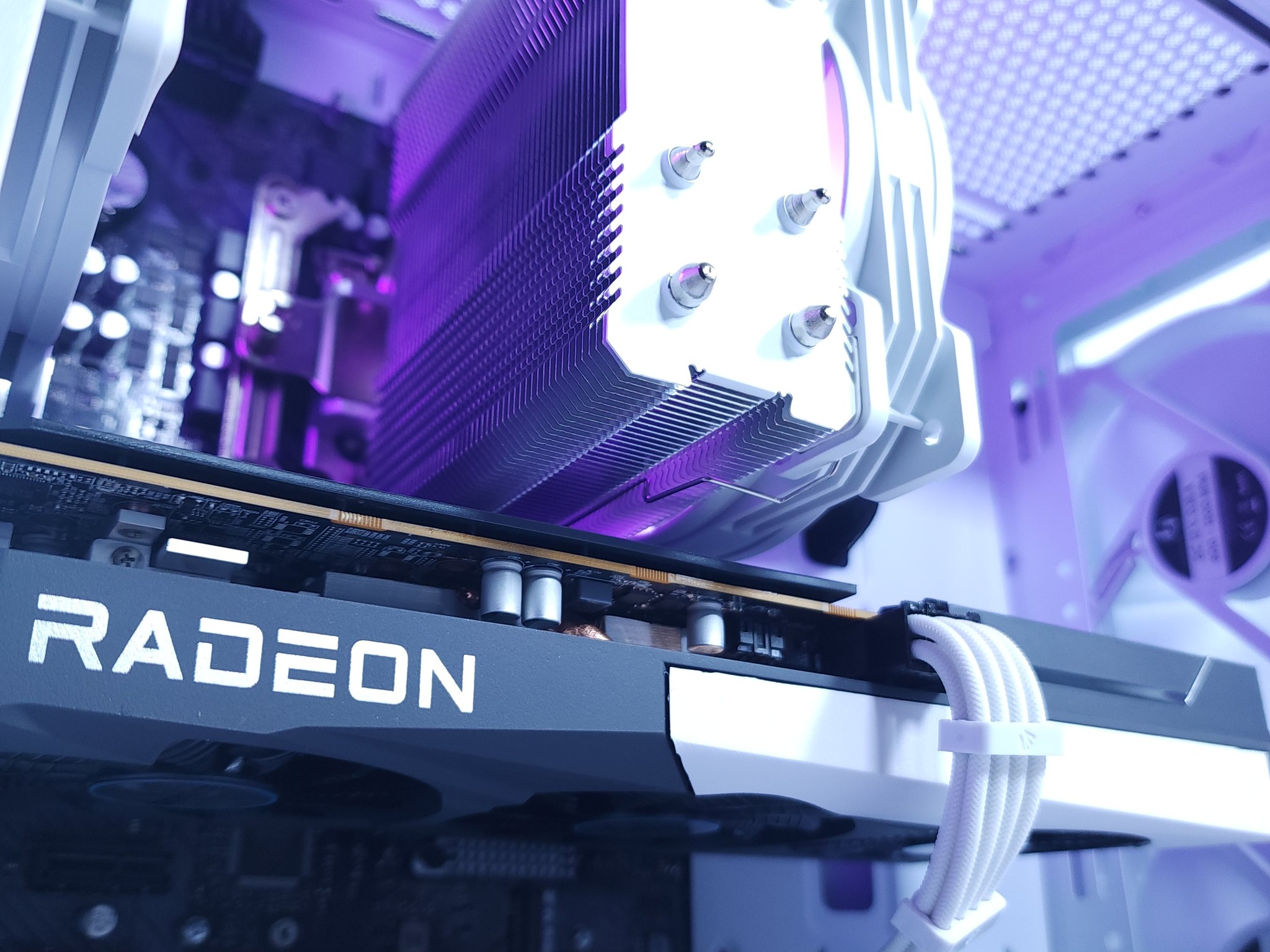 💜🤍1080p Gaming | RX 6600 | Core i3 12100T | 32GB 3200MHz | 1TB SSD