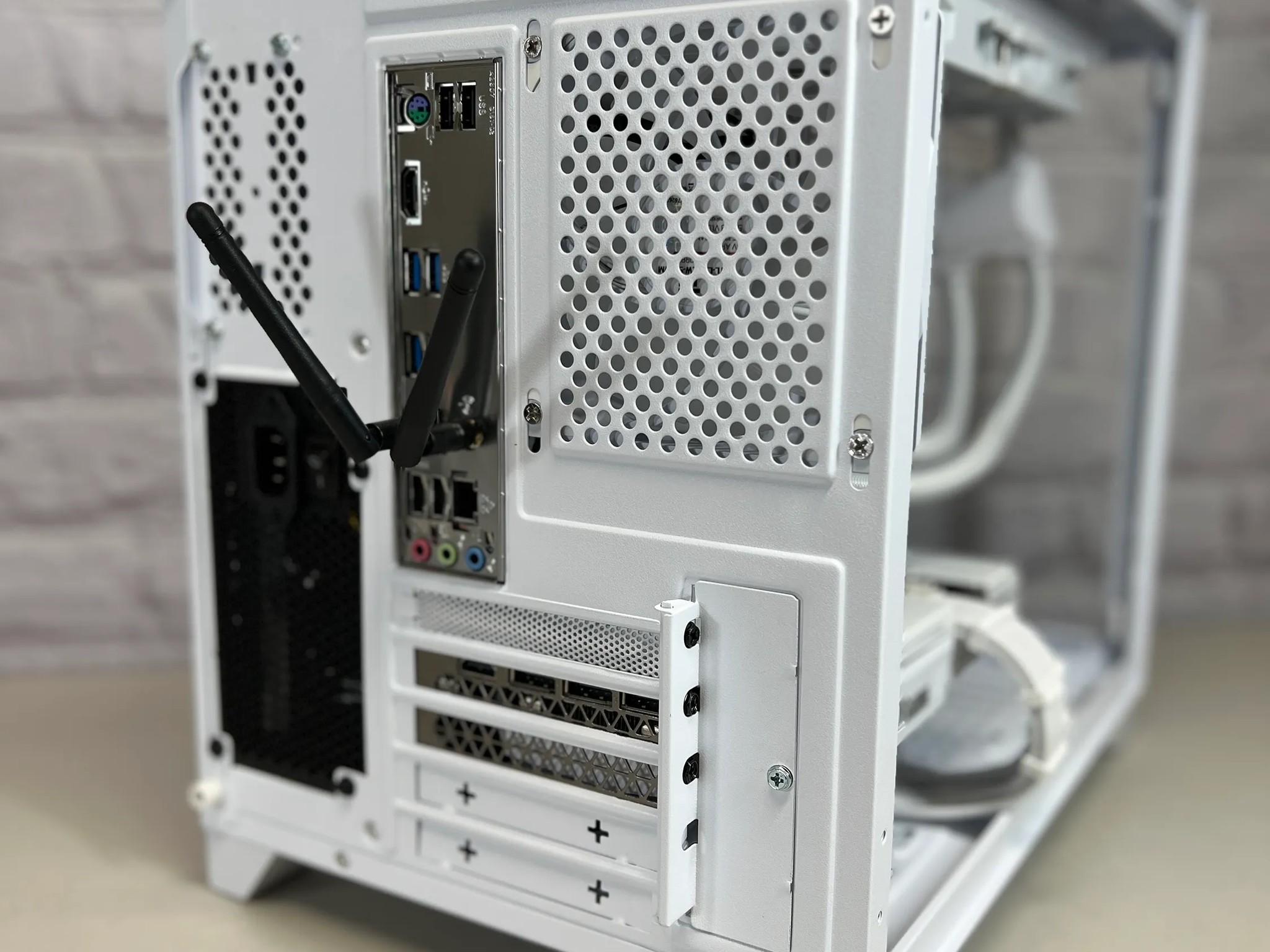 Ryzen 5 5600X RTX 3070 16GB RAM 1TB M.2 Gaming PC