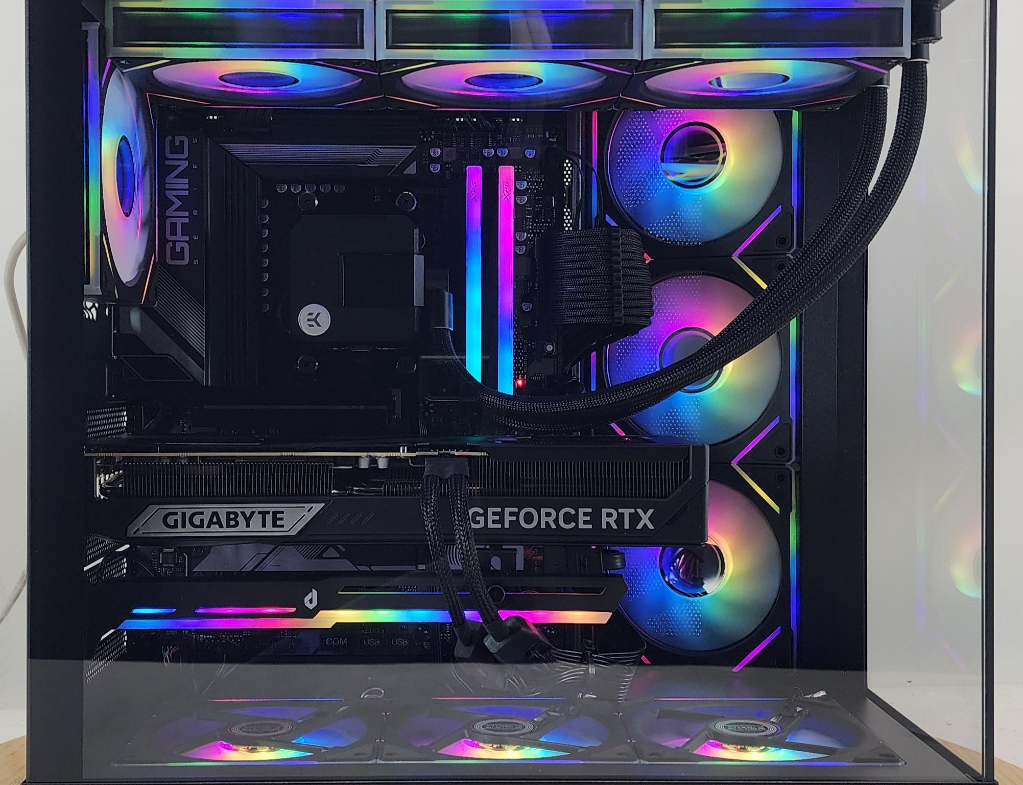 Gaming PC Ryzen 9 9900X 32GB RAM 1TB SSD RTX 5070 Ti 16GB Windows 11 Computer