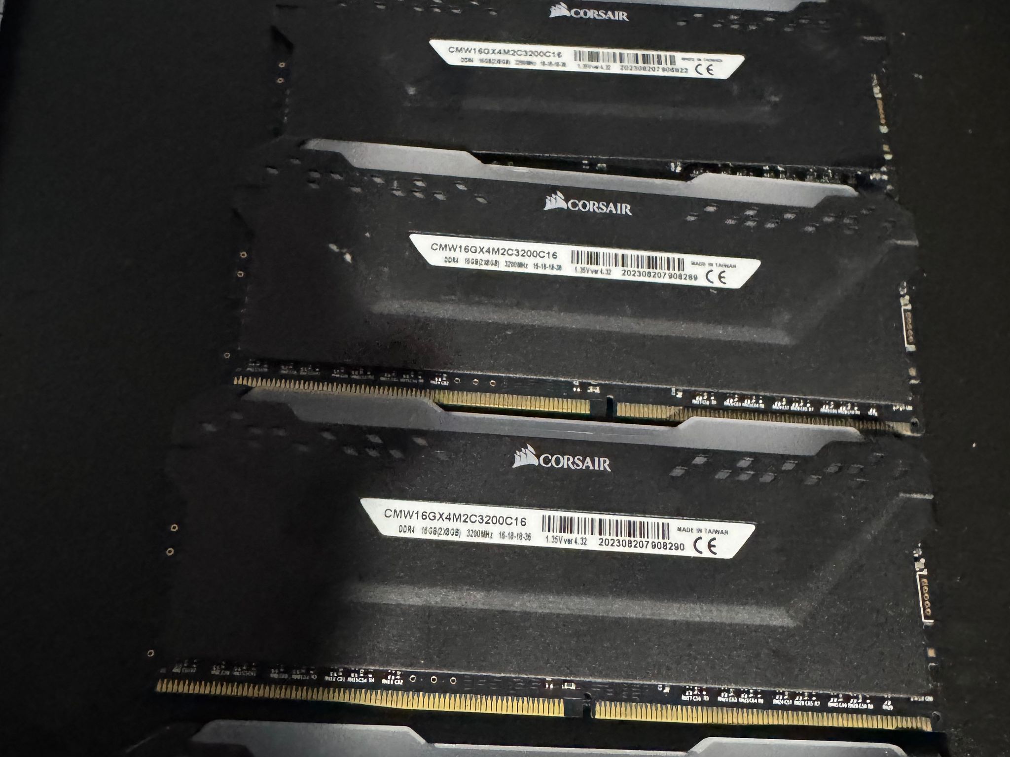 Corsair Vengeance RGB Pro 32GB (4x8GB) DDR4 3200MHz RAM Kit – RGB – Tested