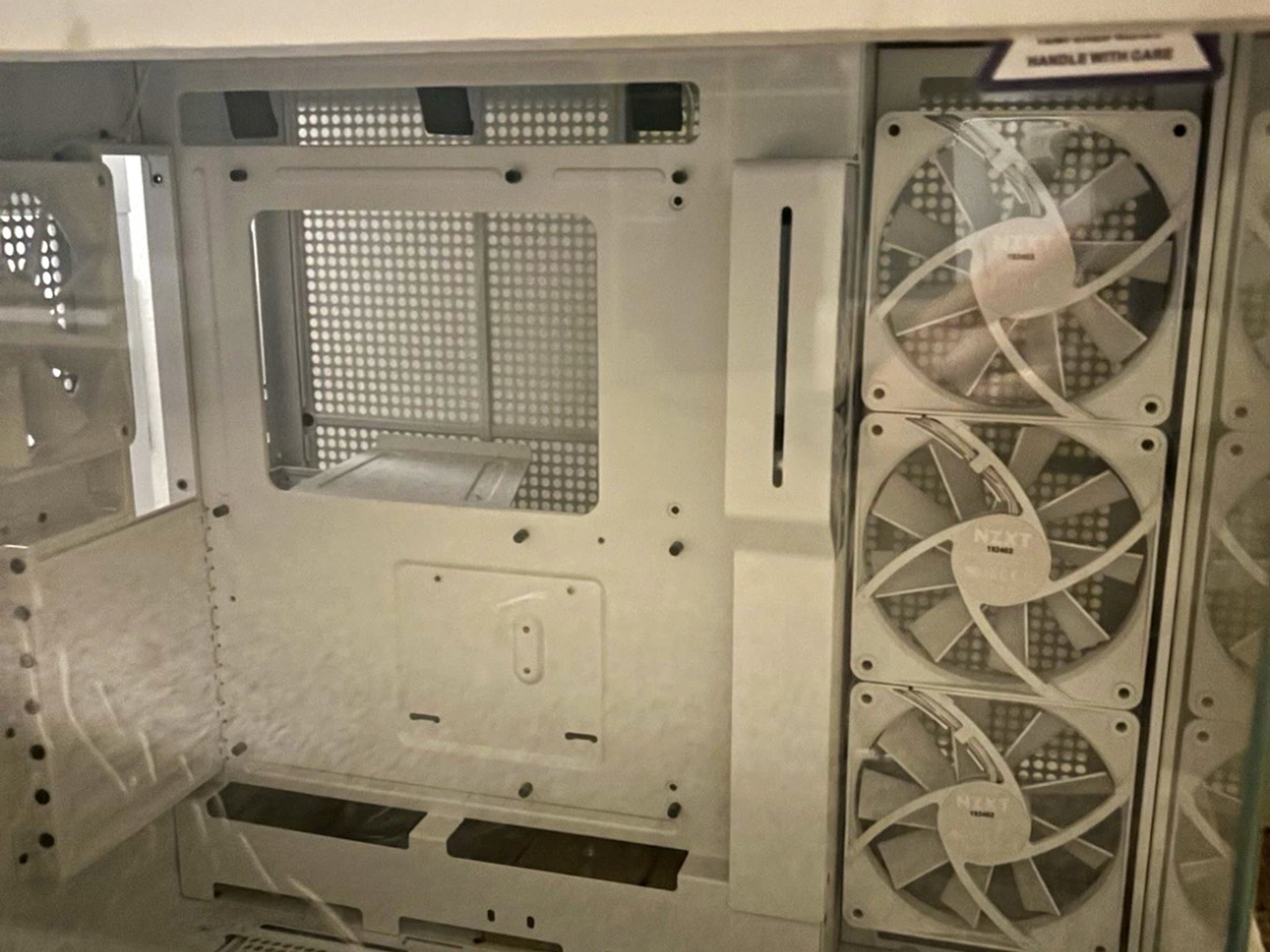 (BRAND NEW) NZXT H9 Elite (White - Tempered Glass)