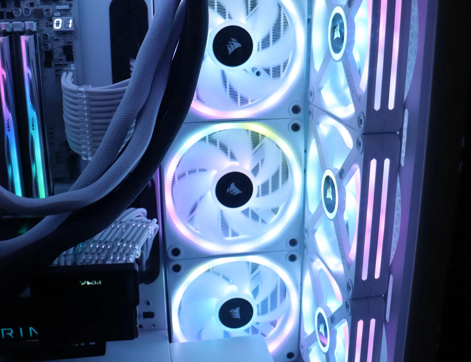 AMD 9800X3D + RTX 4090 Liquid Suprim X Gaming PC
