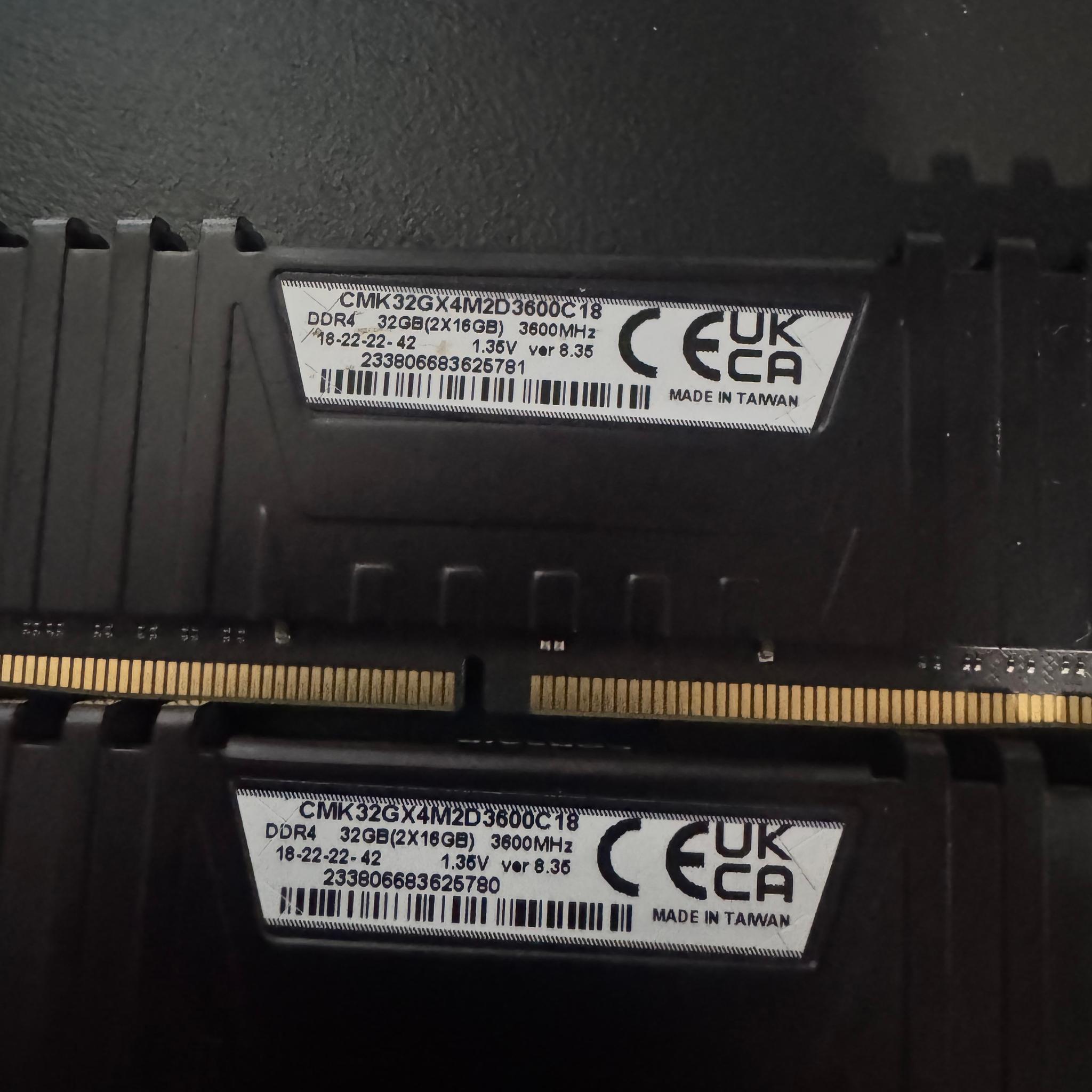 Corsair Vengeance 32GB (2x16GB) DDR4 3600MHz RAM Kit – Tested & Working