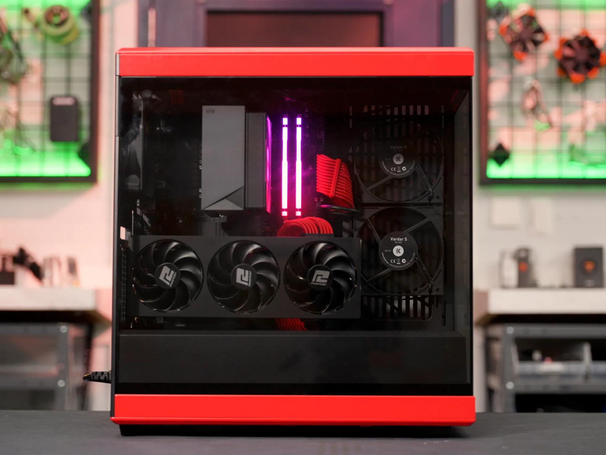 Zach’s Tech Turf | LTT PC Challenge Build – Ryzen 5 7600X + RX 7800 XT