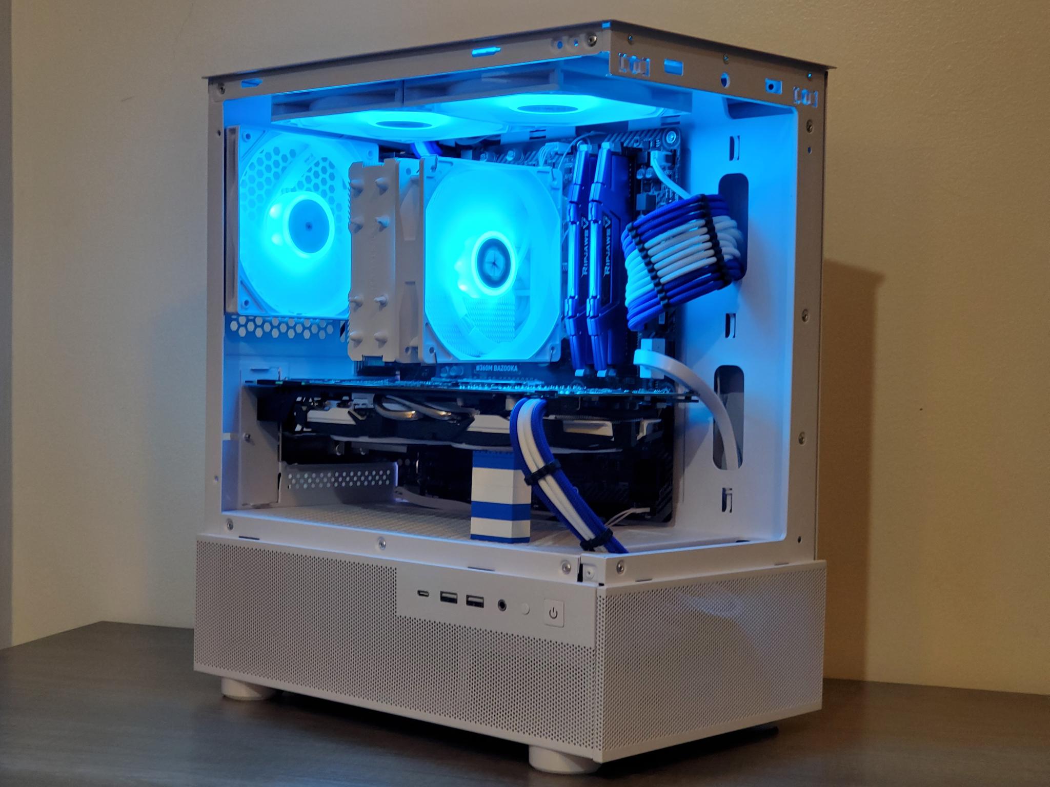 White + Blue Gaming PC | GTX 1070 | i5 8400 | 16GB | 512GB | ARGB | Wi-Fi + BT