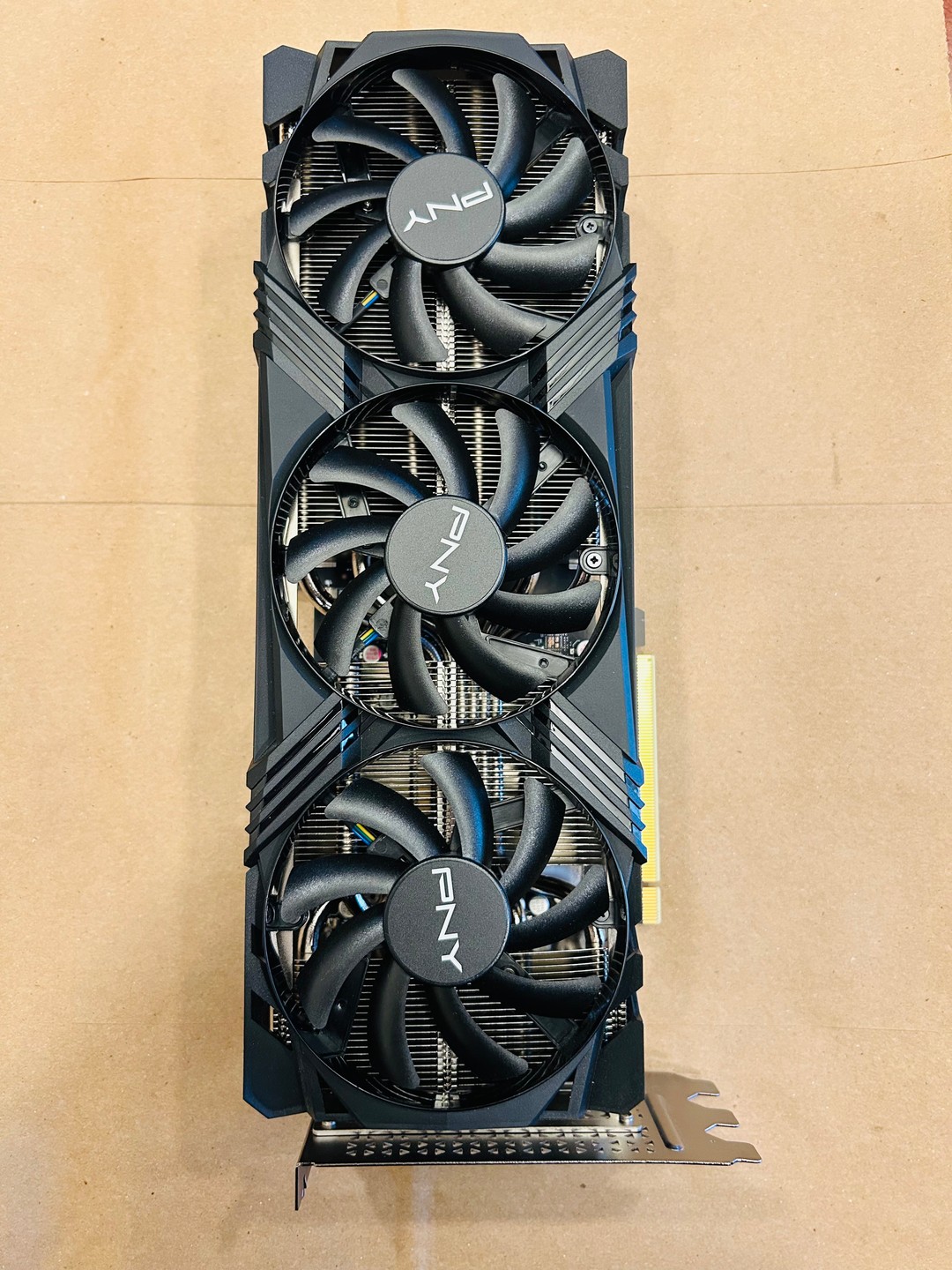PNY VERTO OC GeForce RTX 4070 Ti SUPER | Jawa