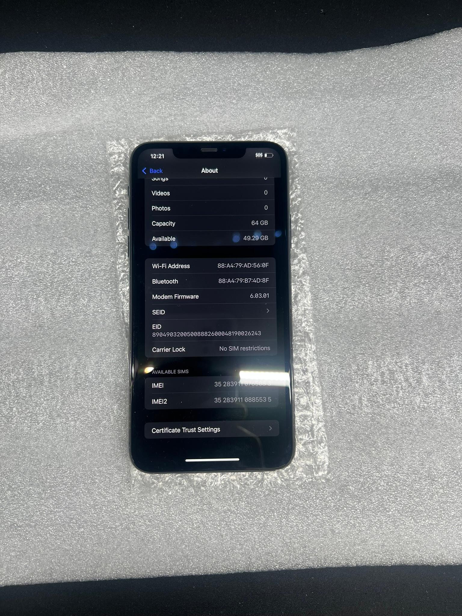 Apple iPhone 11 Pro Max – Unlocked – 64 GB – Midnight Green (Read Description)