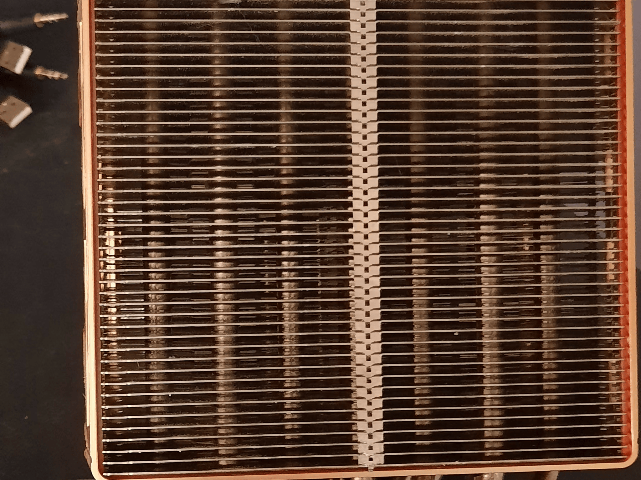 Cryorig R1 CPU cooler with orange and original cover