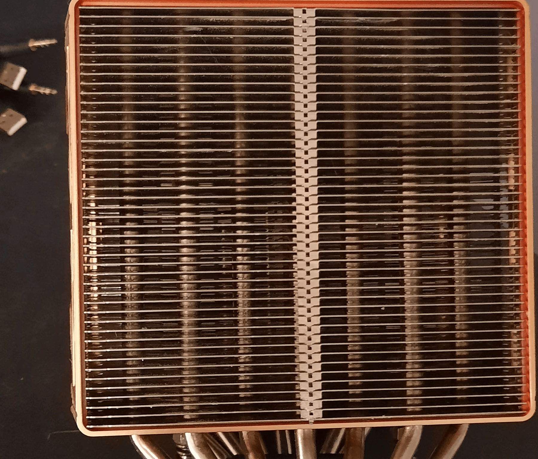 Cryorig R1 CPU cooler with orange and original cover