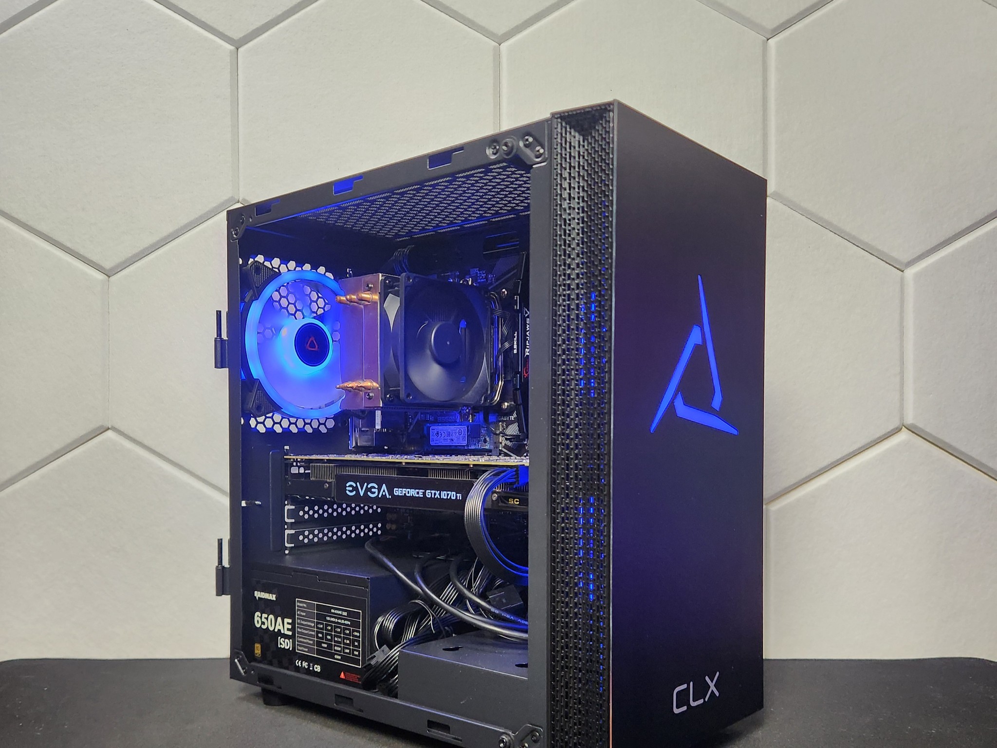 GTX 1070TI | Ryzen 5 3500X | 16GB DDR4 | 512GB SSD | Windows 11