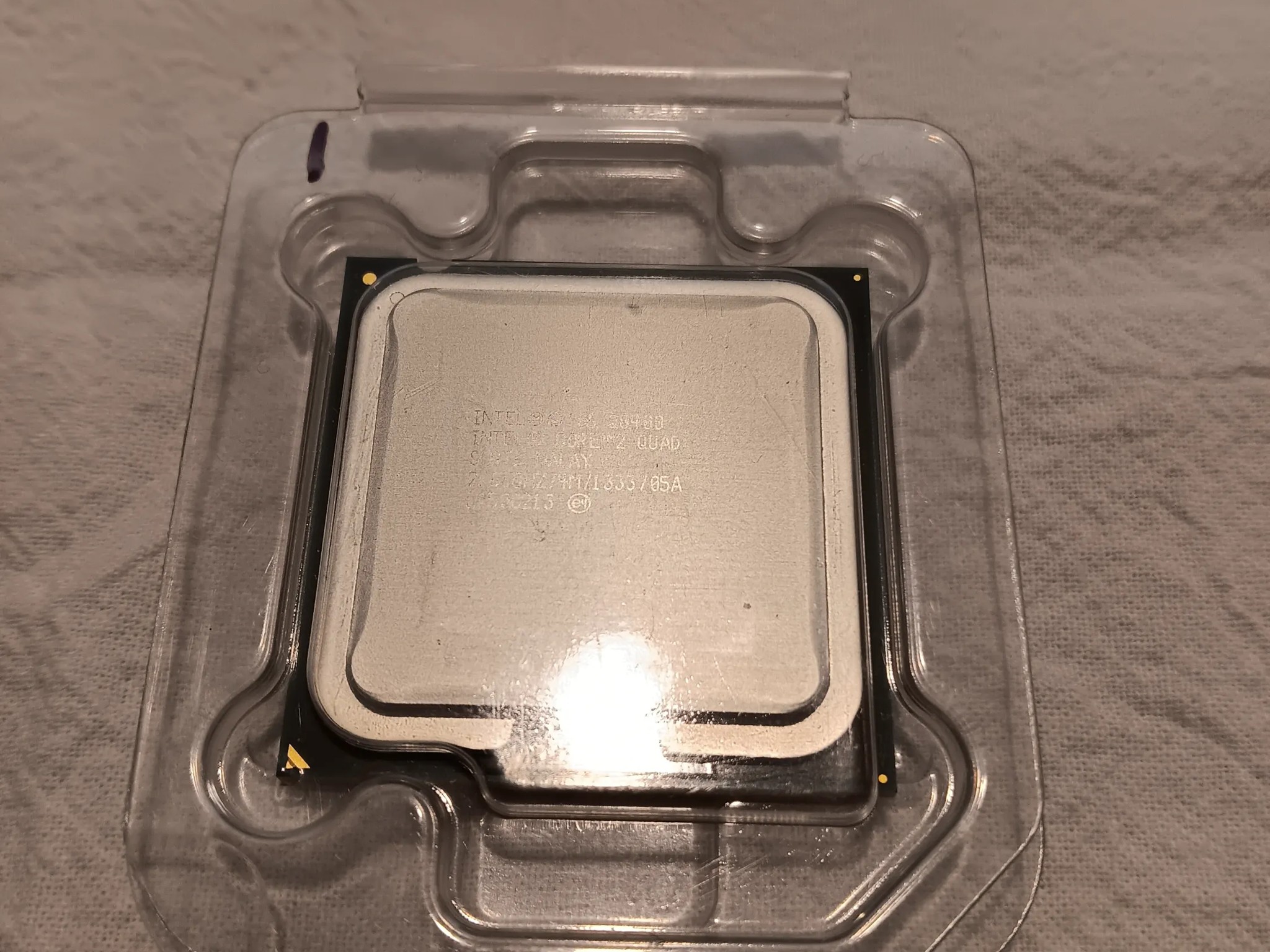 Intel Core 2 Quad Q8400 (SLGT6) 4 Core, 2.6GHz, Skt 775 CPU