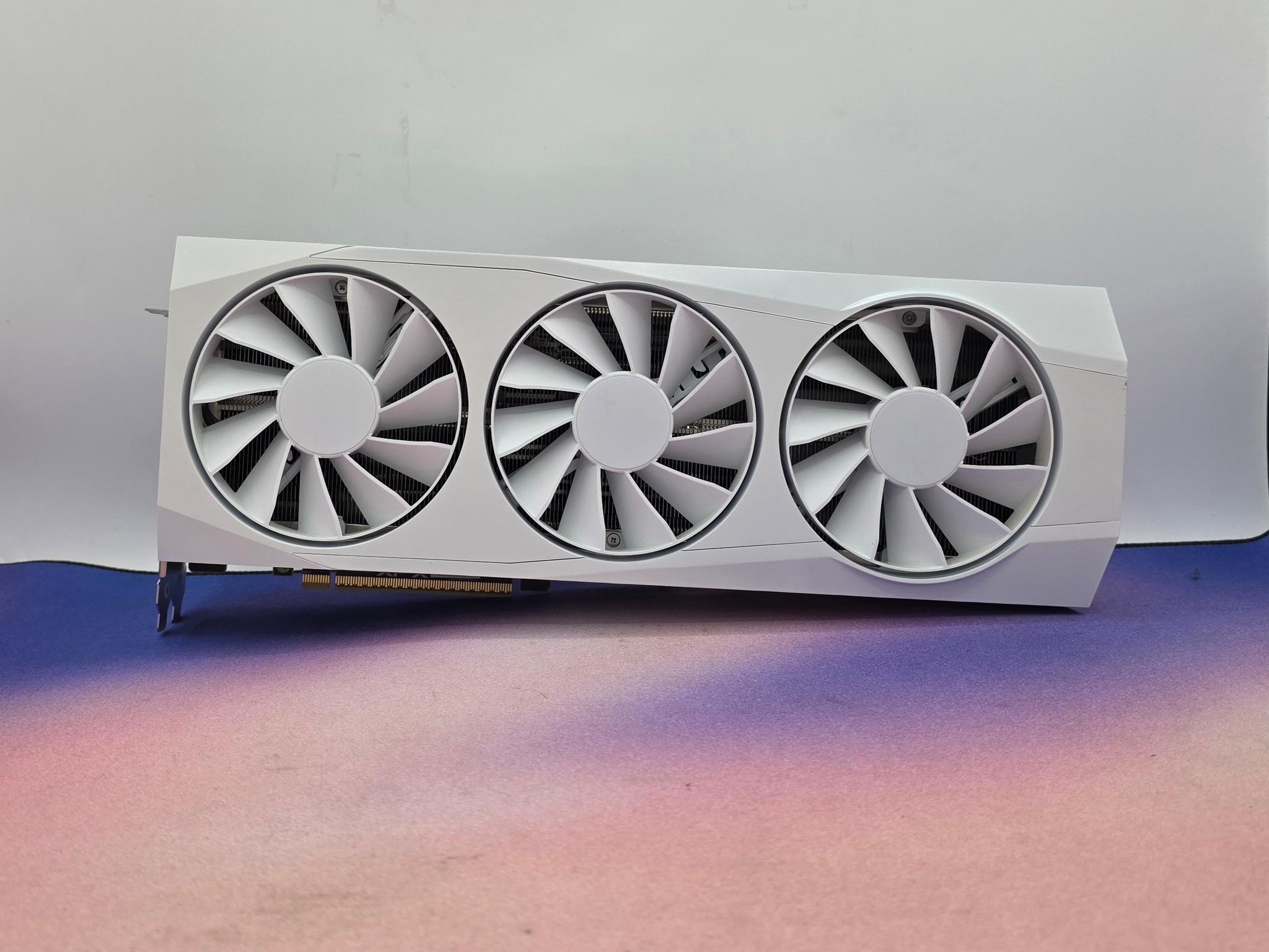 XFX RX 9070XT Quicksilver White Edition OC