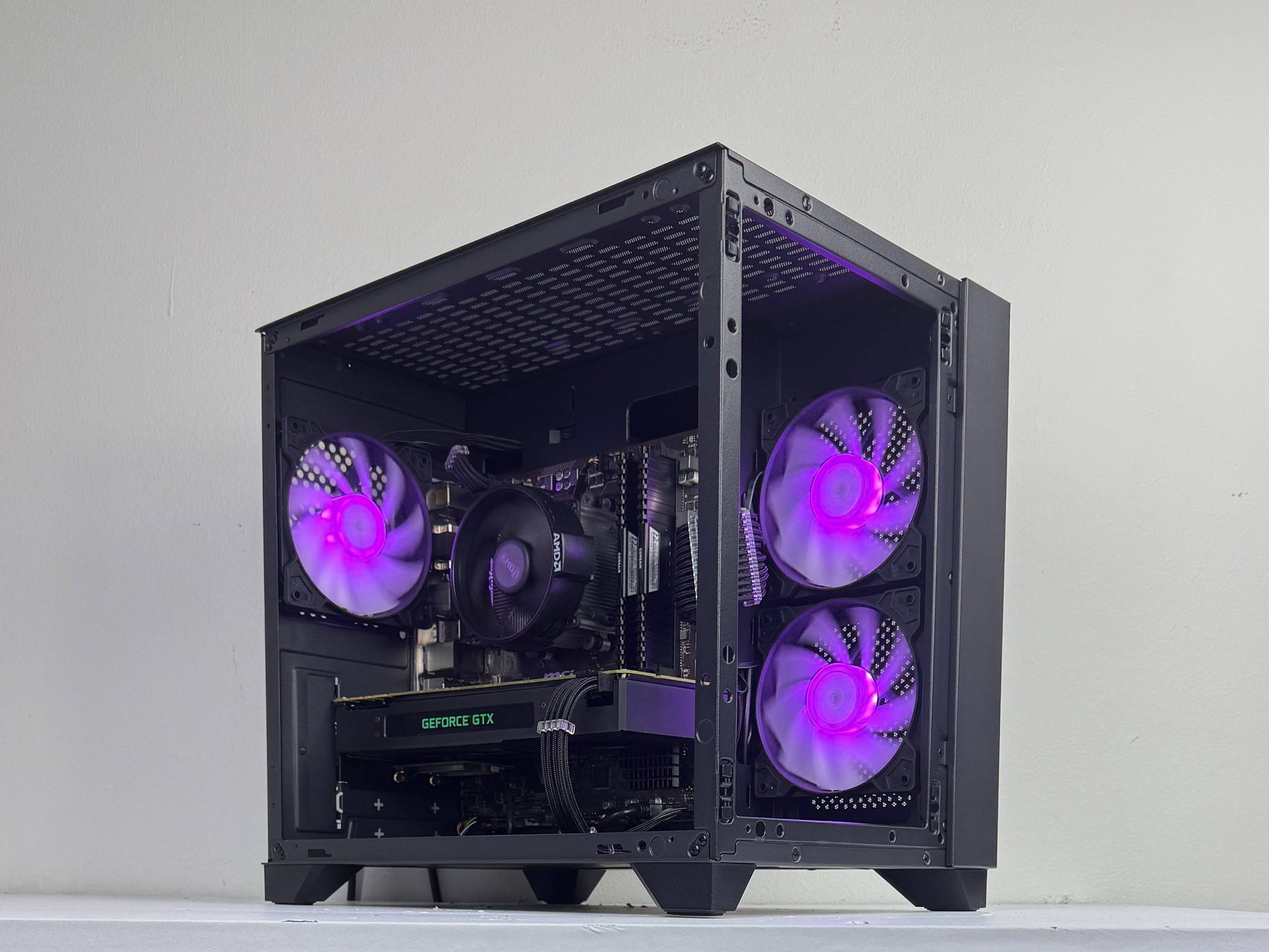 🐍Viper🐍 | 1080p Gaming PC | Ryzen 7 2700x | PNY GTX 1070 | 16GB DDR4 3200MHz
