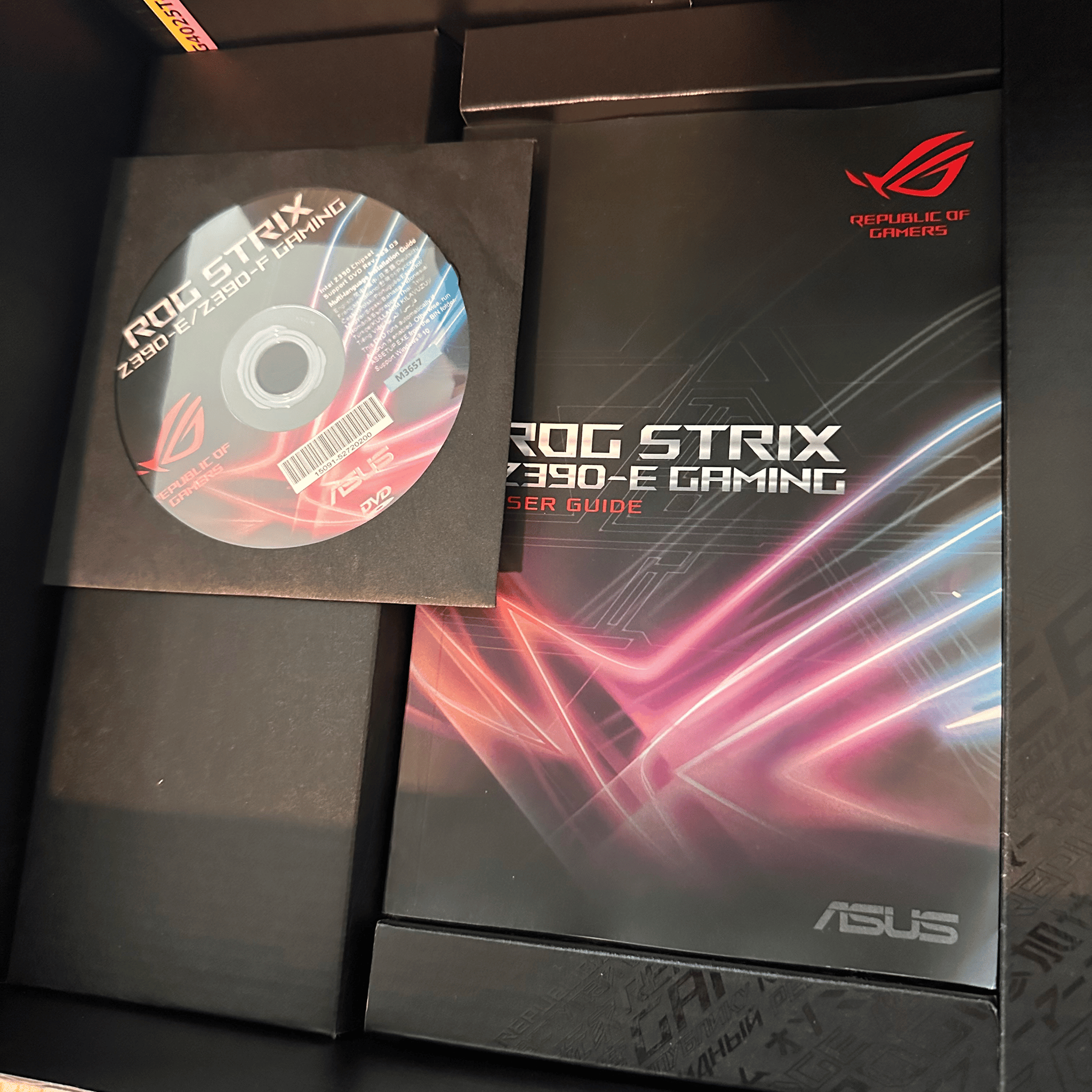 ASUS ROG STRIX Z390-e gaming motherboard with intel i9-9900k cpu installed