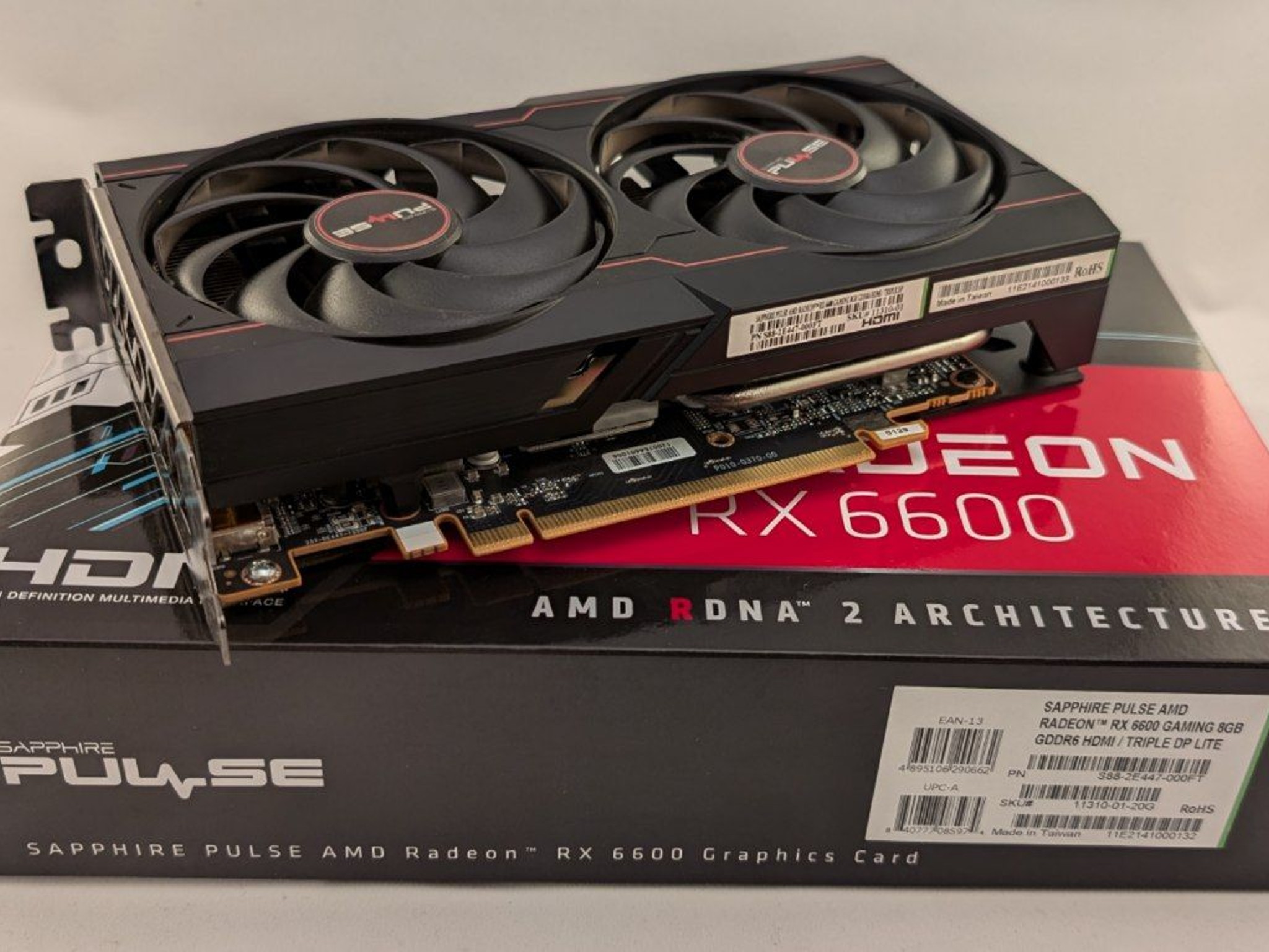 Sapphire Pulse AMD Radeon 6600 8GB