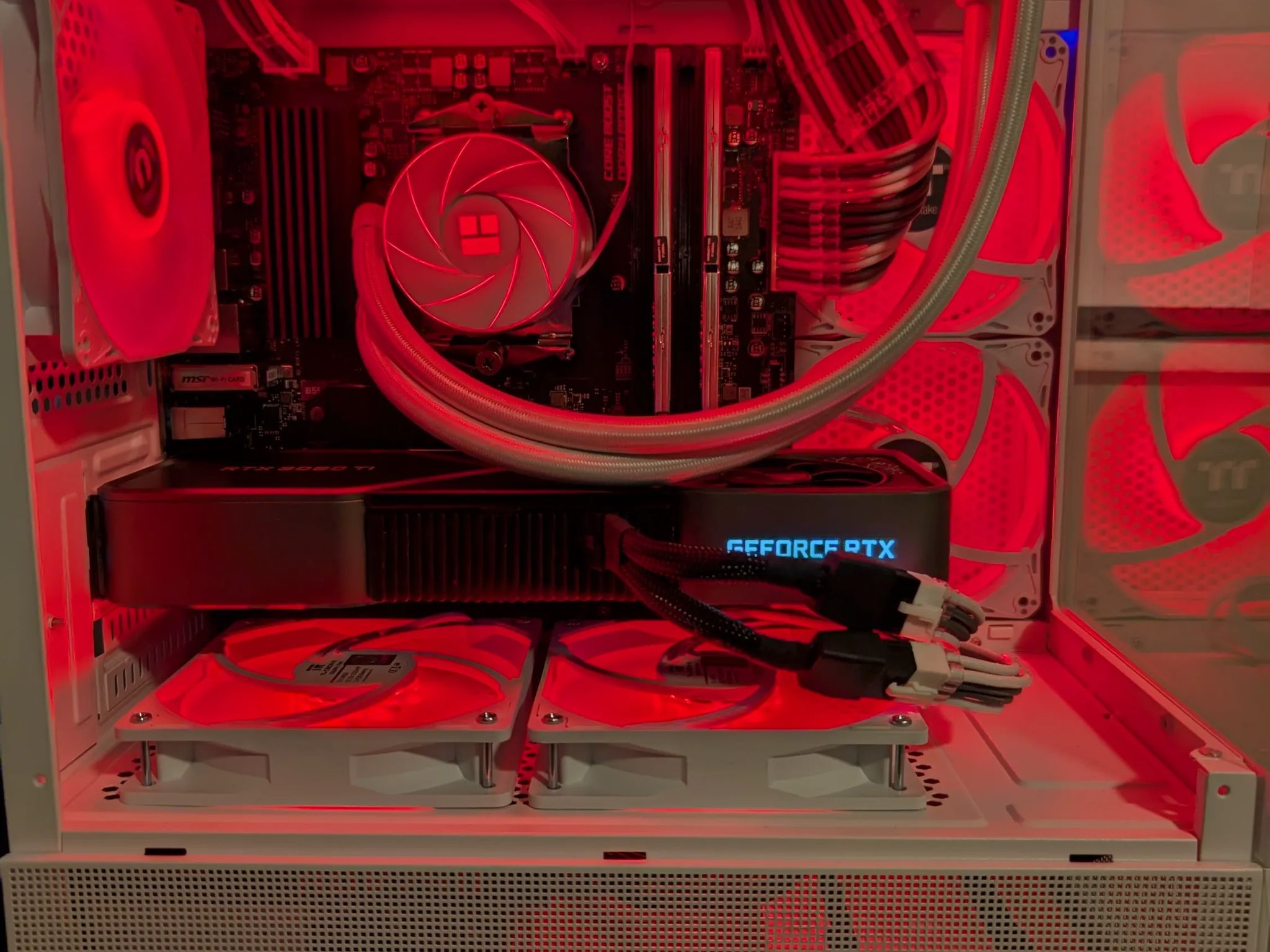 Compact High Perf Gamer - RTX 3080ti | R 7 5700x3d | 32 GB DDR4 3600 | 1 TB NVME