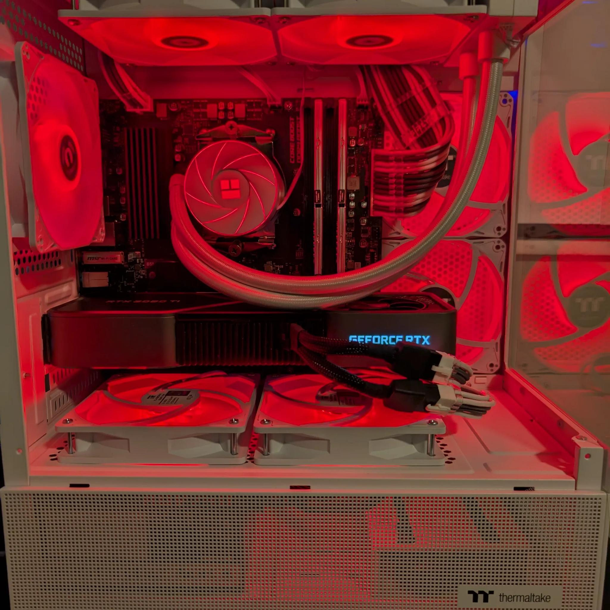 Compact High Perf Gamer - RTX 3080ti | R 7 5700x3d | 32 GB DDR4 3600 | 1 TB NVME