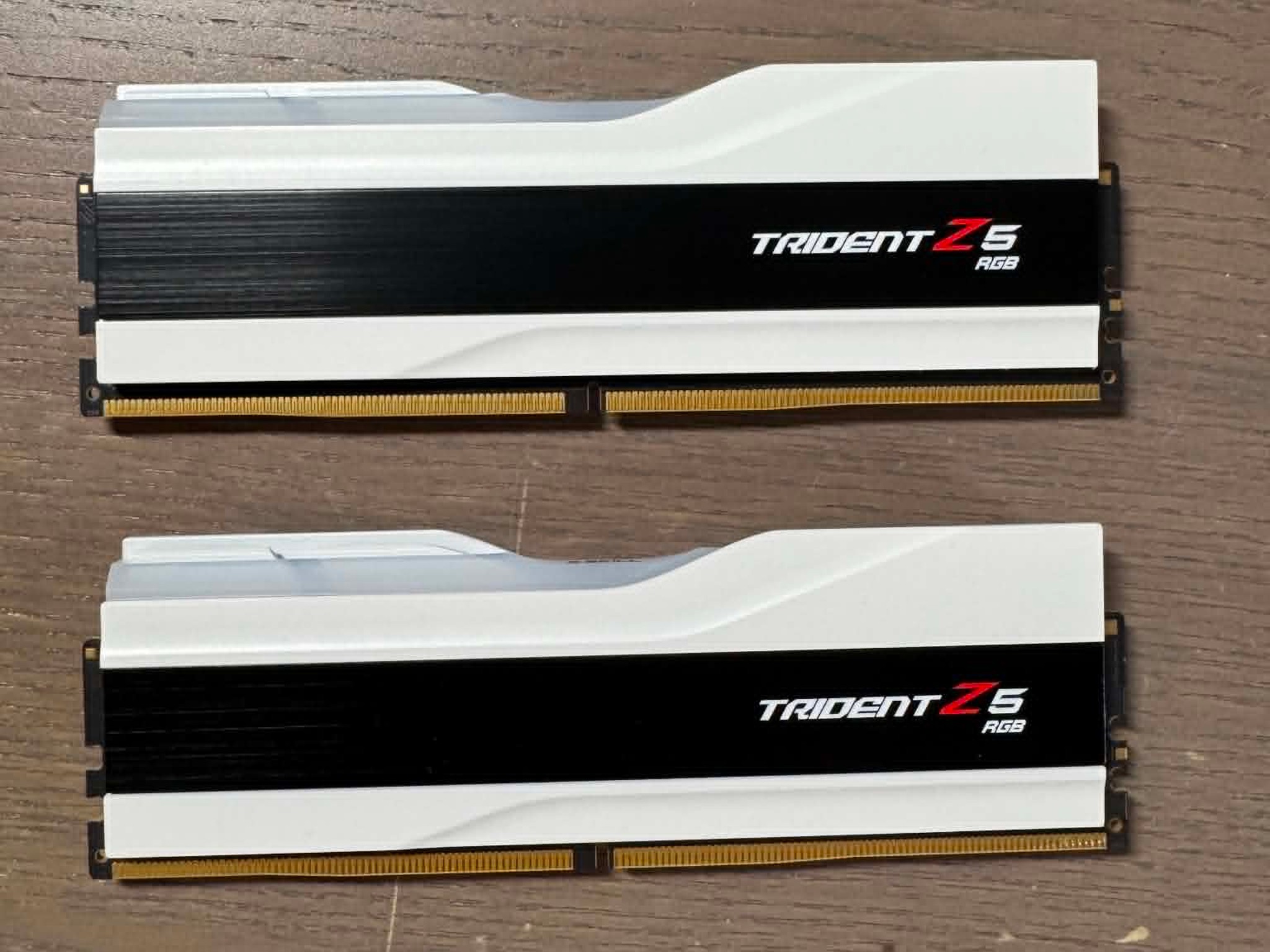 G.Skill Trident Z5 RGB Series 64GB (2 x 32GB) DDR5-6000 F5-6000J3636F32GX2-TZ5RW White DDR5